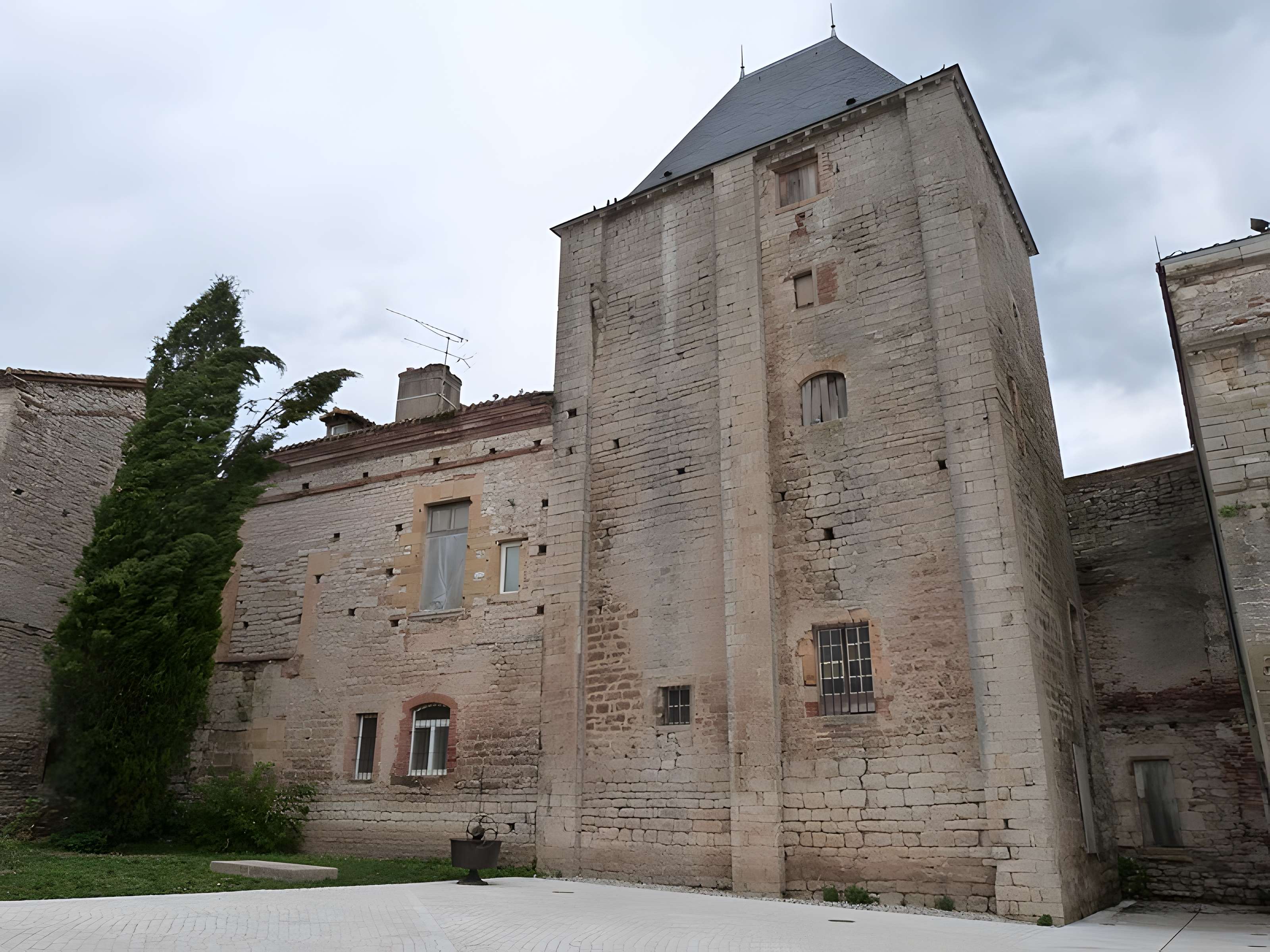 Château de Montricoux