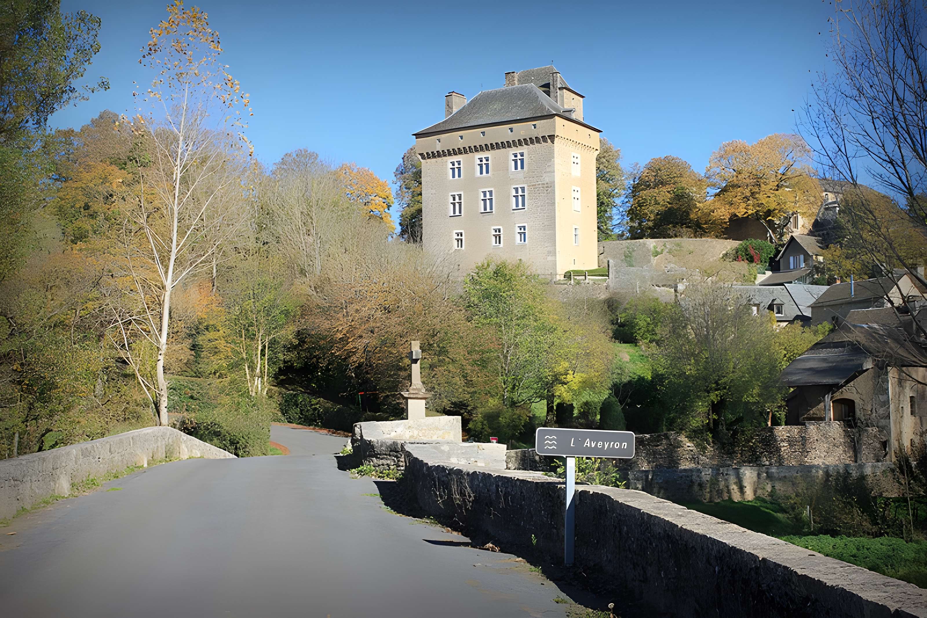 Château de Montrozier