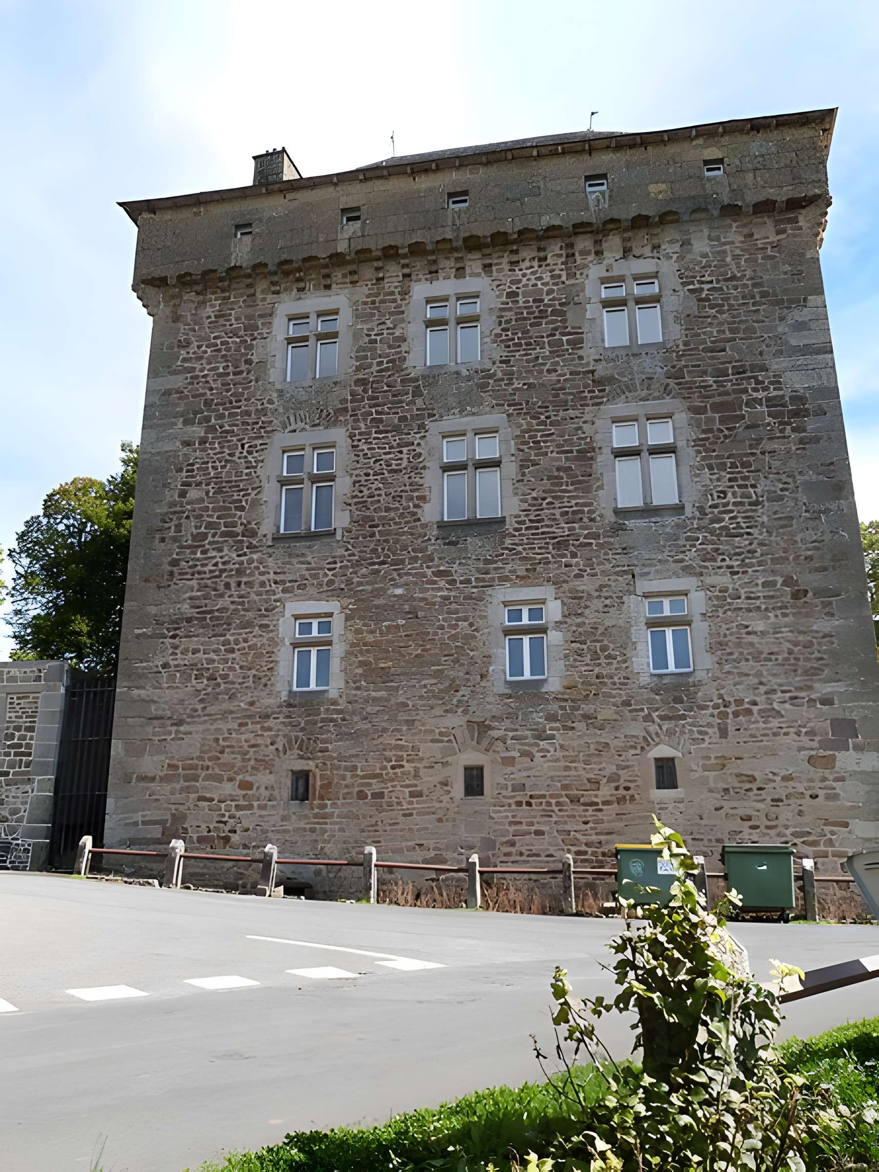 Château de Montrozier
