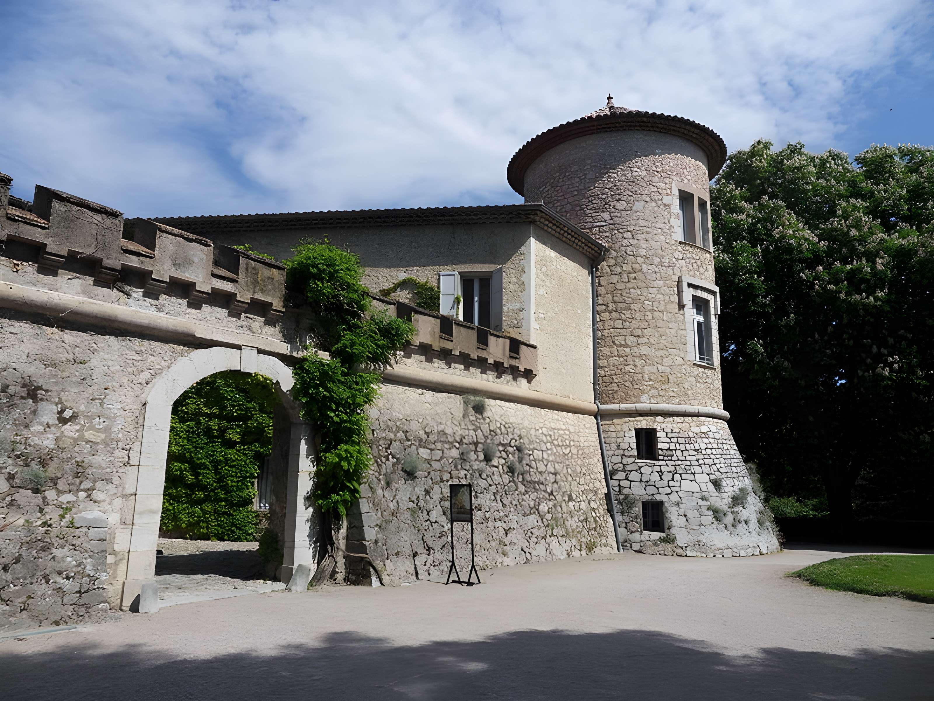 Château de Mouans 
