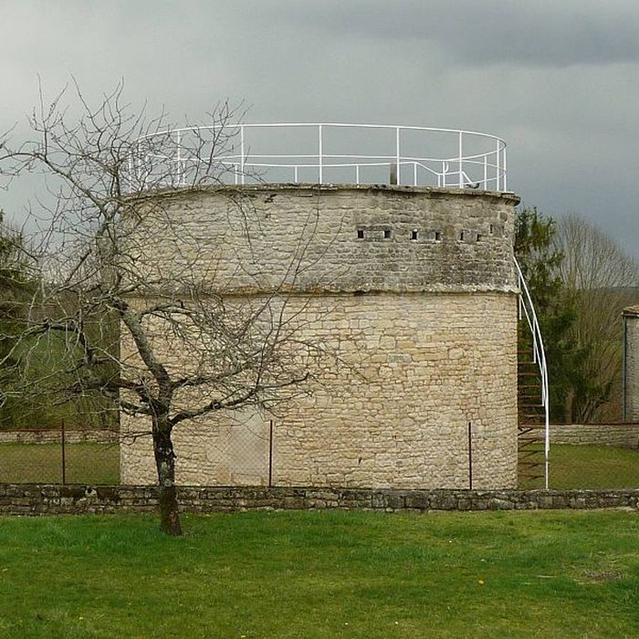 Photo de Château de Neuvicq