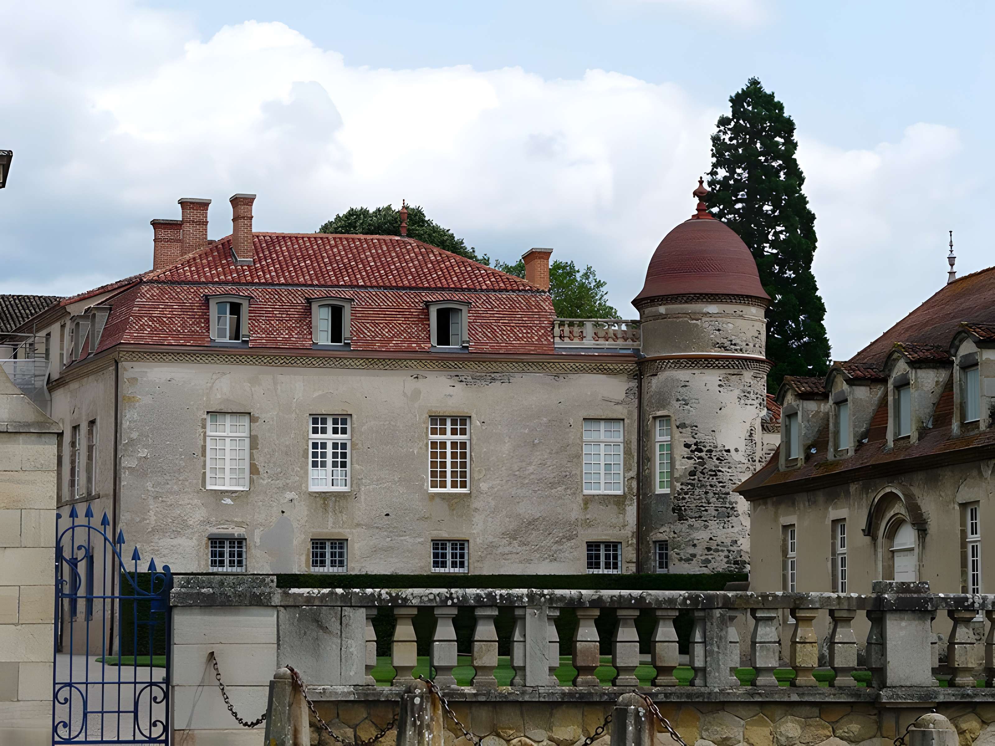 Château de Parentignat
