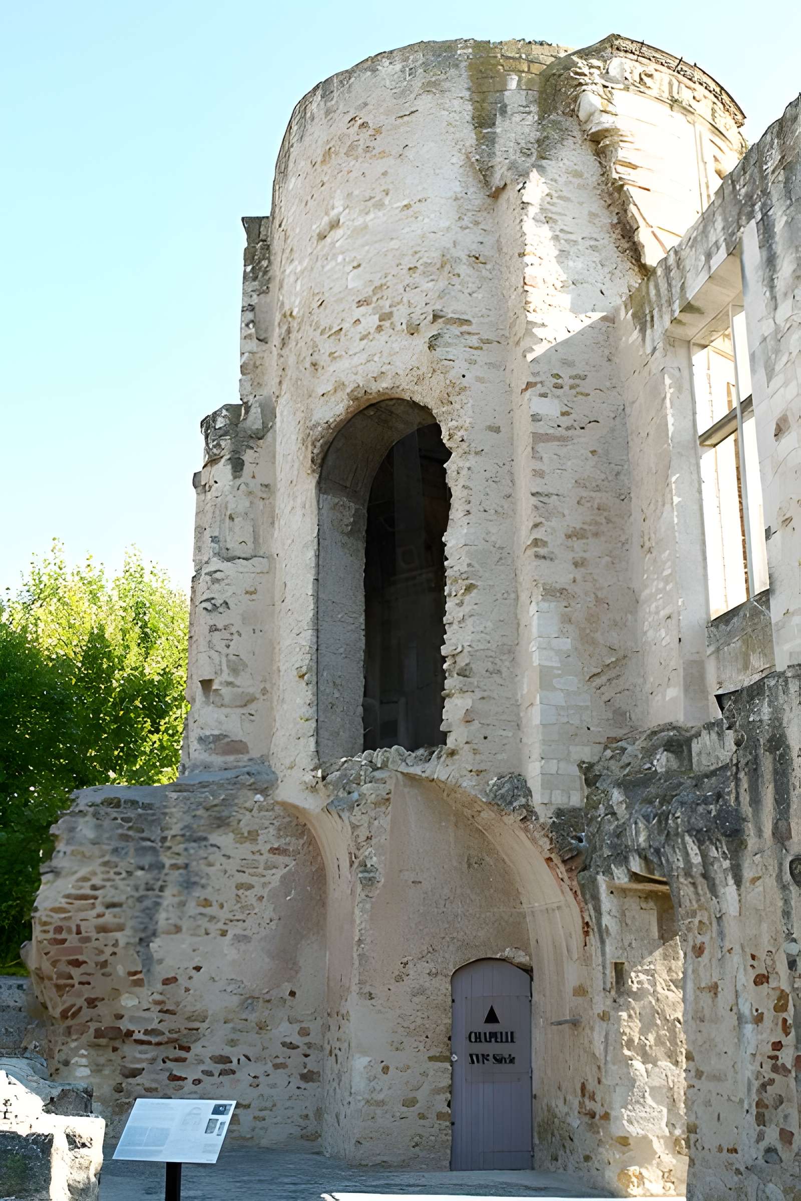 Château de la Tour-d'Aigues