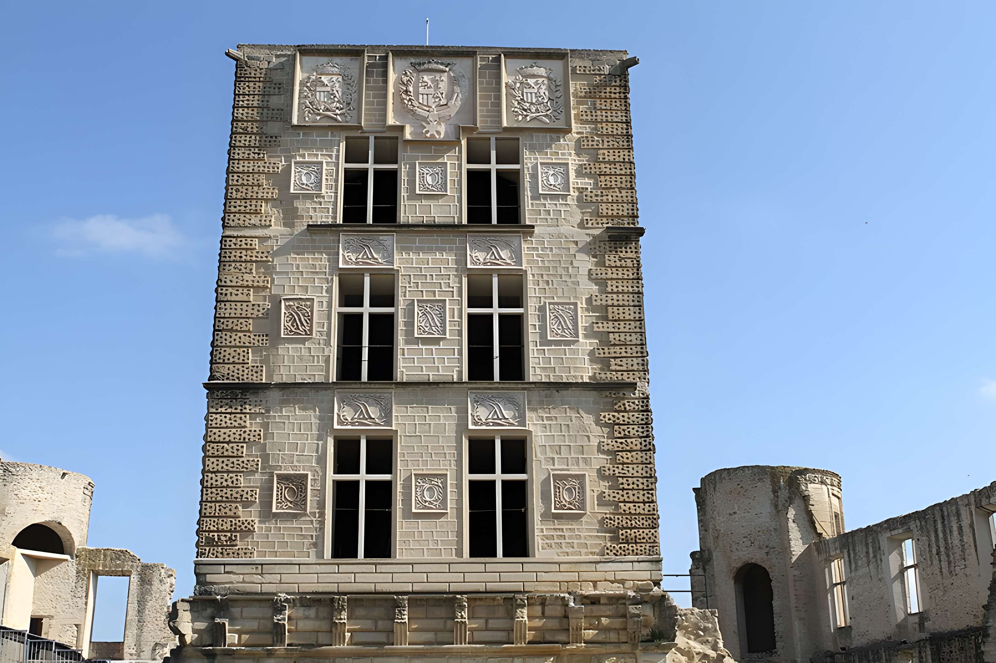 Château de la Tour-d'Aigues