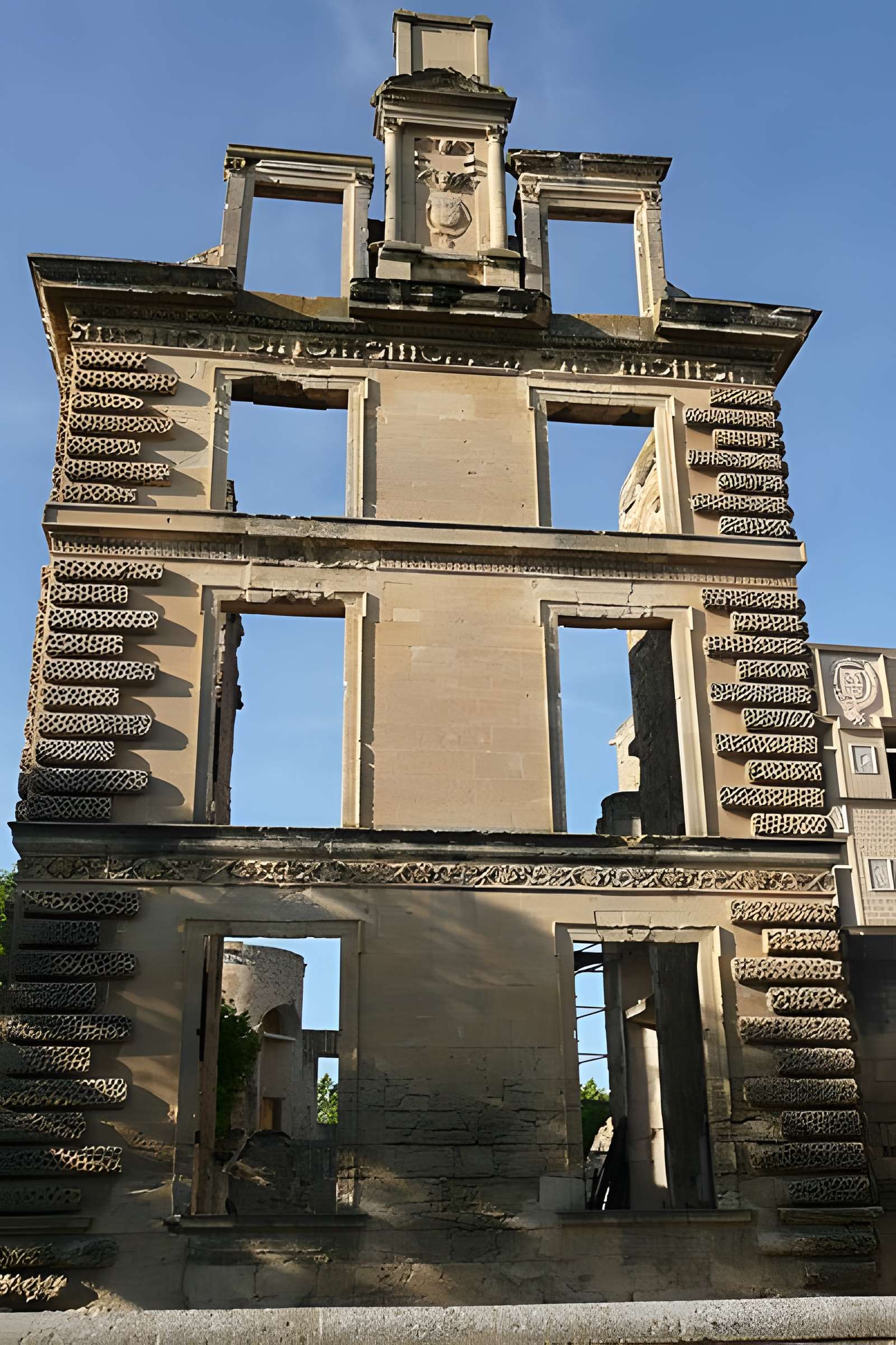 Château de la Tour-d'Aigues