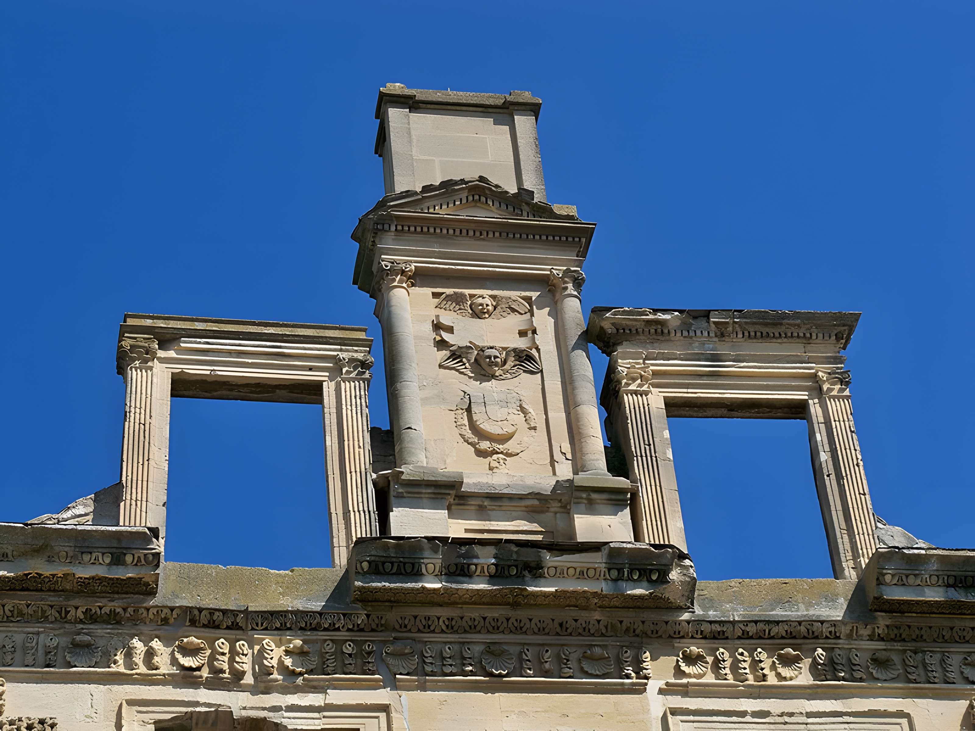 Château de la Tour-d'Aigues