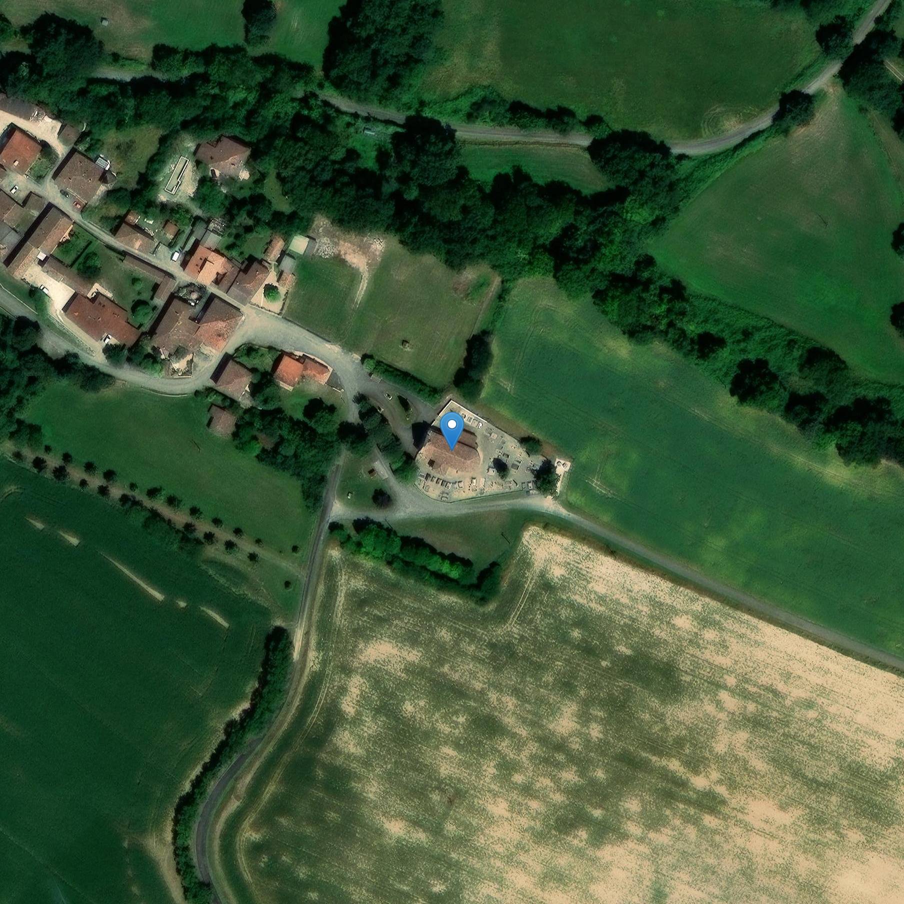 Photo de Sint-Saturnuskerk van Pessoulens