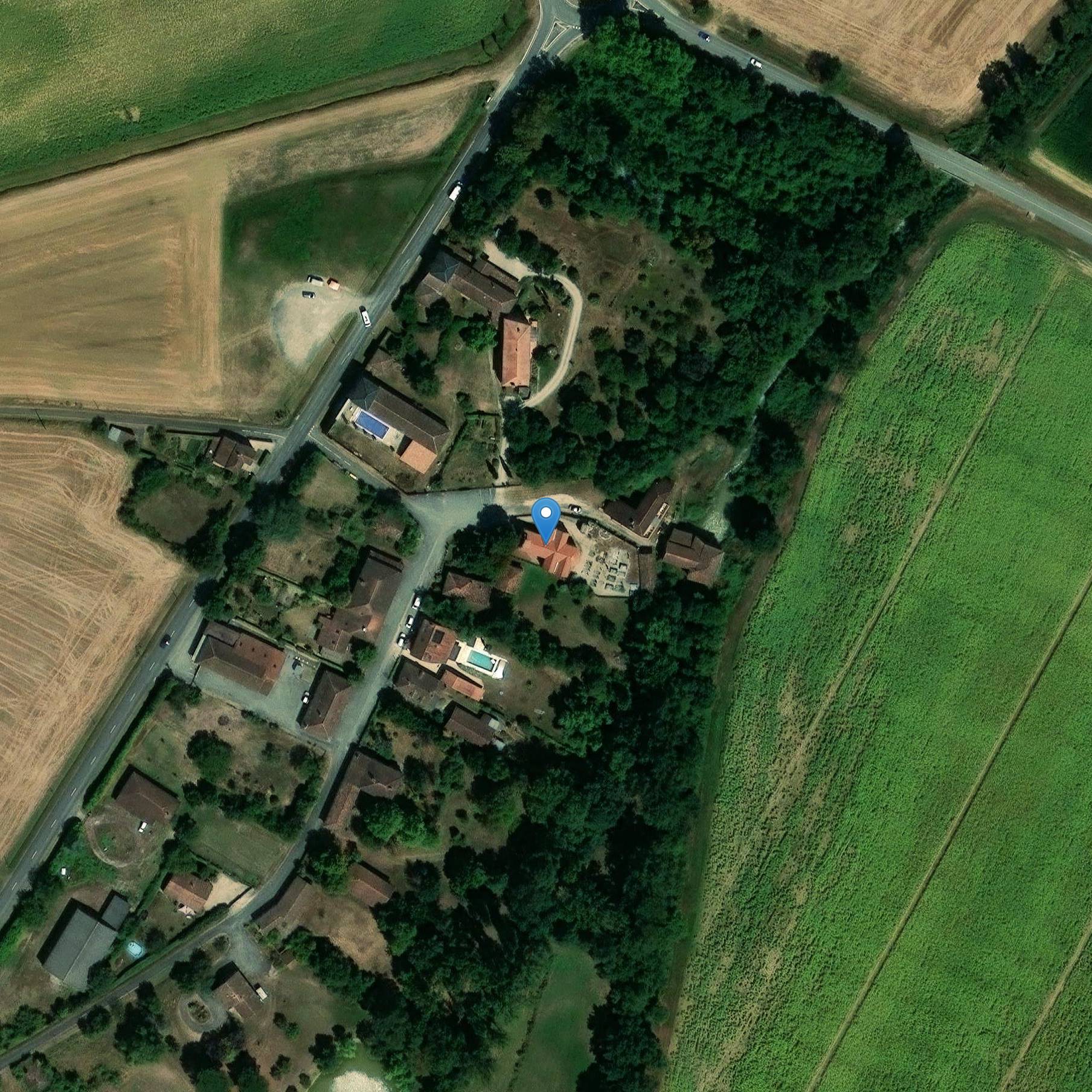 Photo de セント・エティエンヌ・デ・ポンテジャック教会