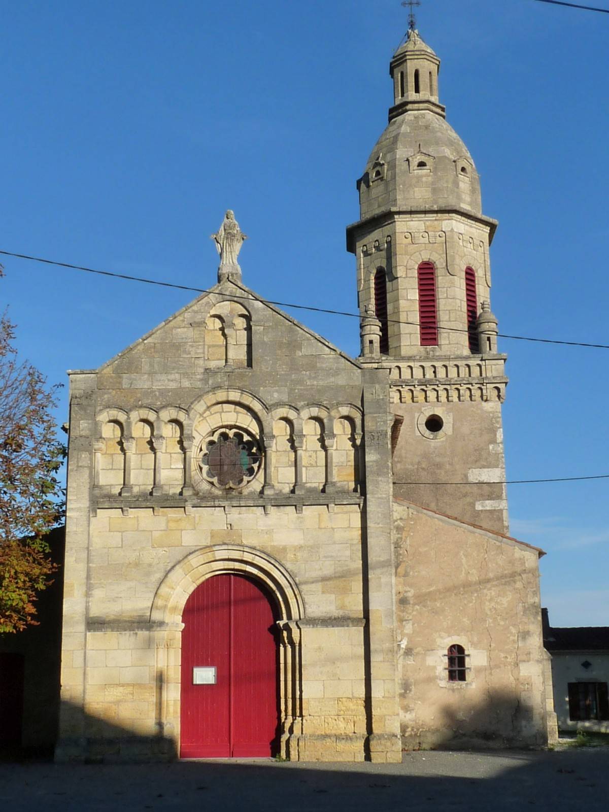 Photo de Chiesa di San Pietro di Eyrans