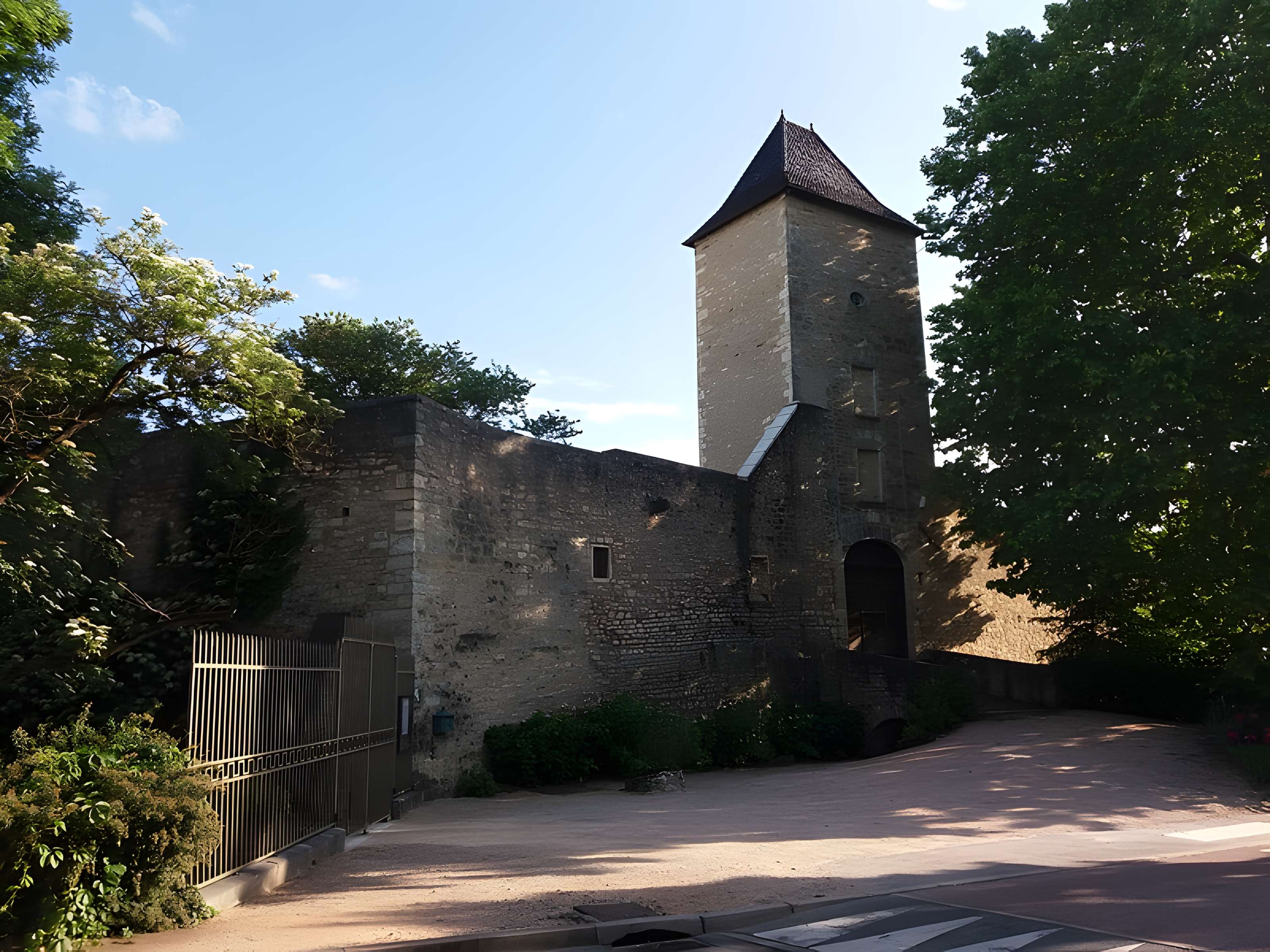 Château de Saint-Bernard