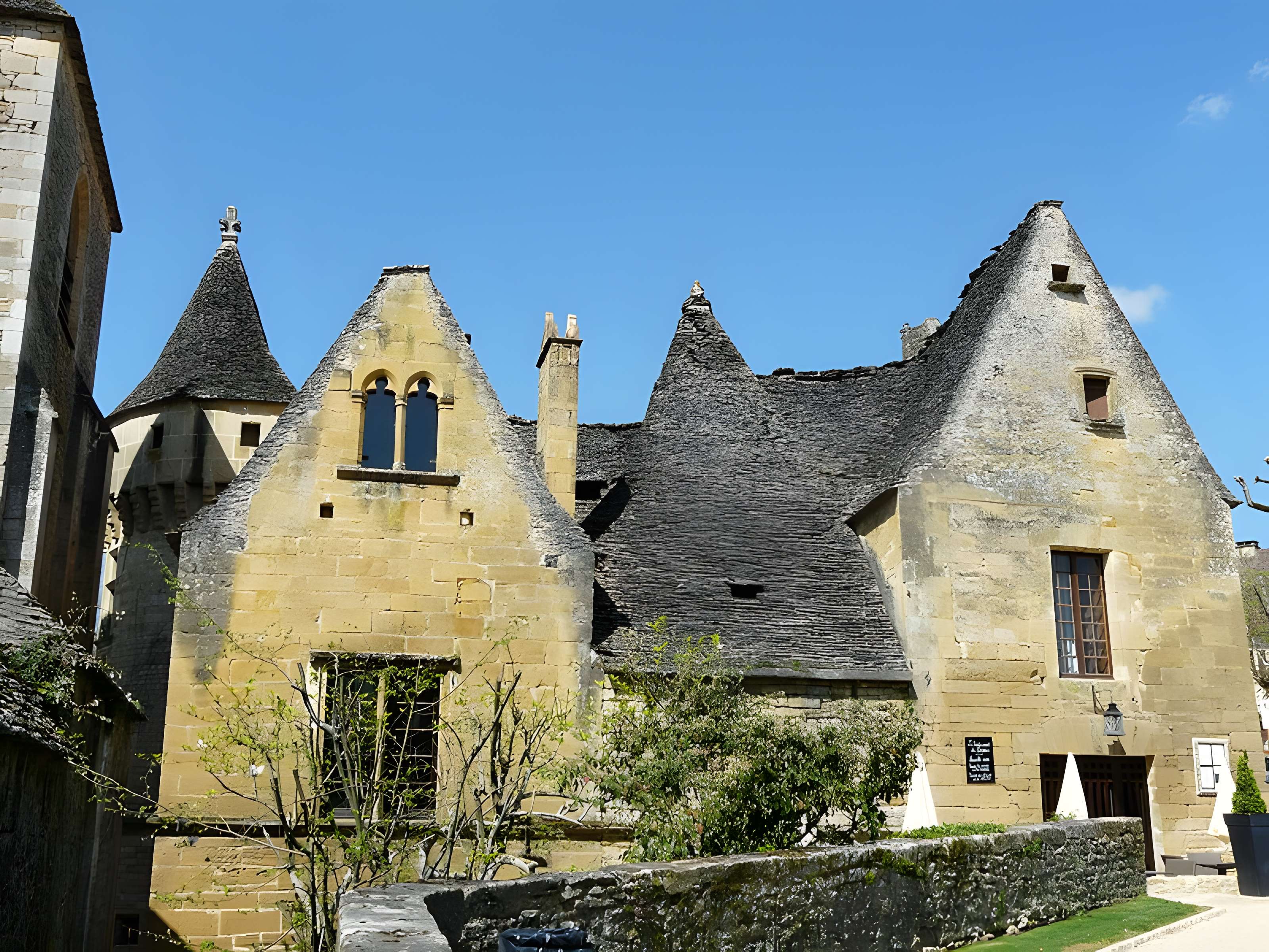 Château de Saint-Geniès
