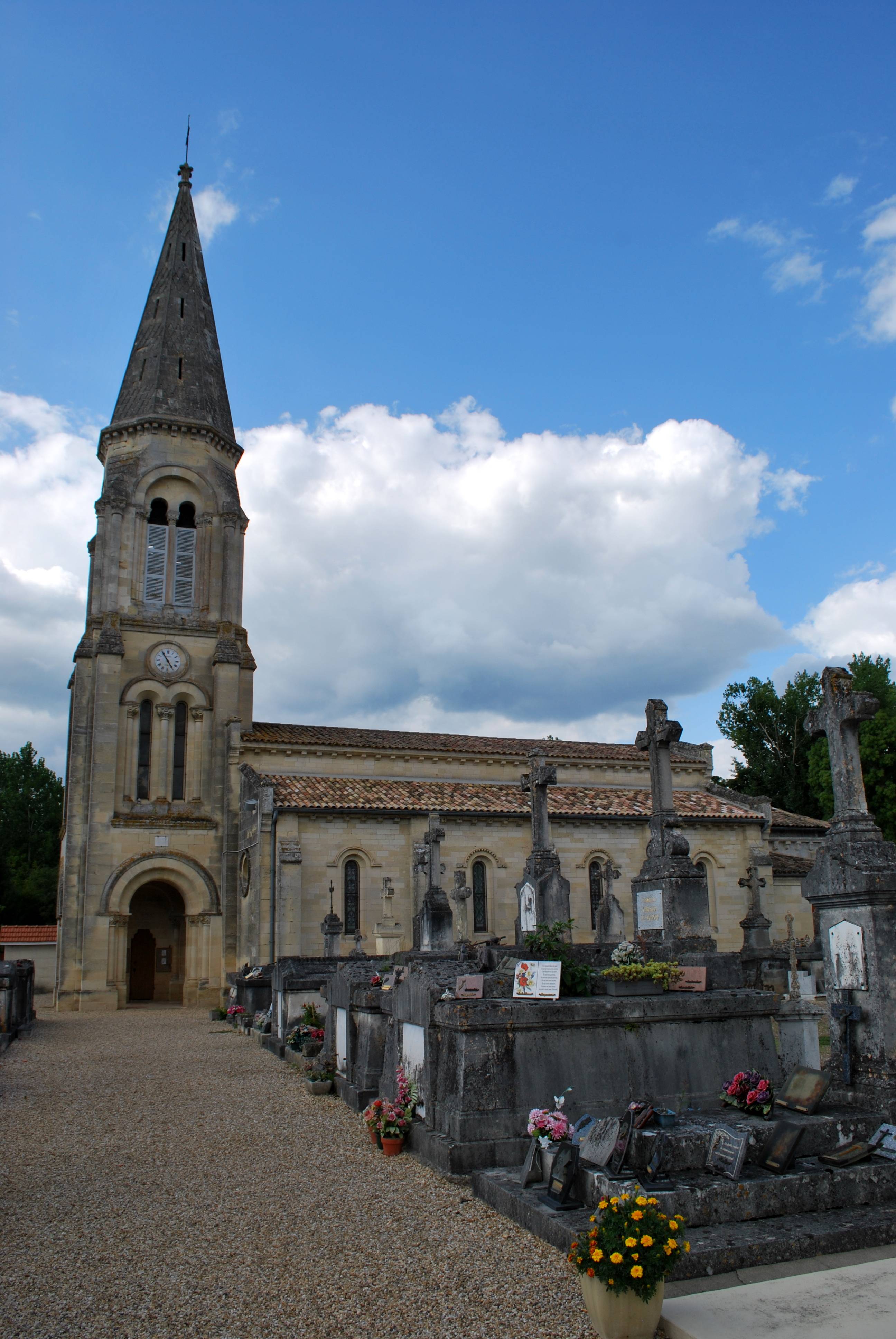 Photo de Church of Saint Martin of Sablons