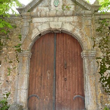 Château de Saint-Léger à Saint-Léger-les-Mélèzes