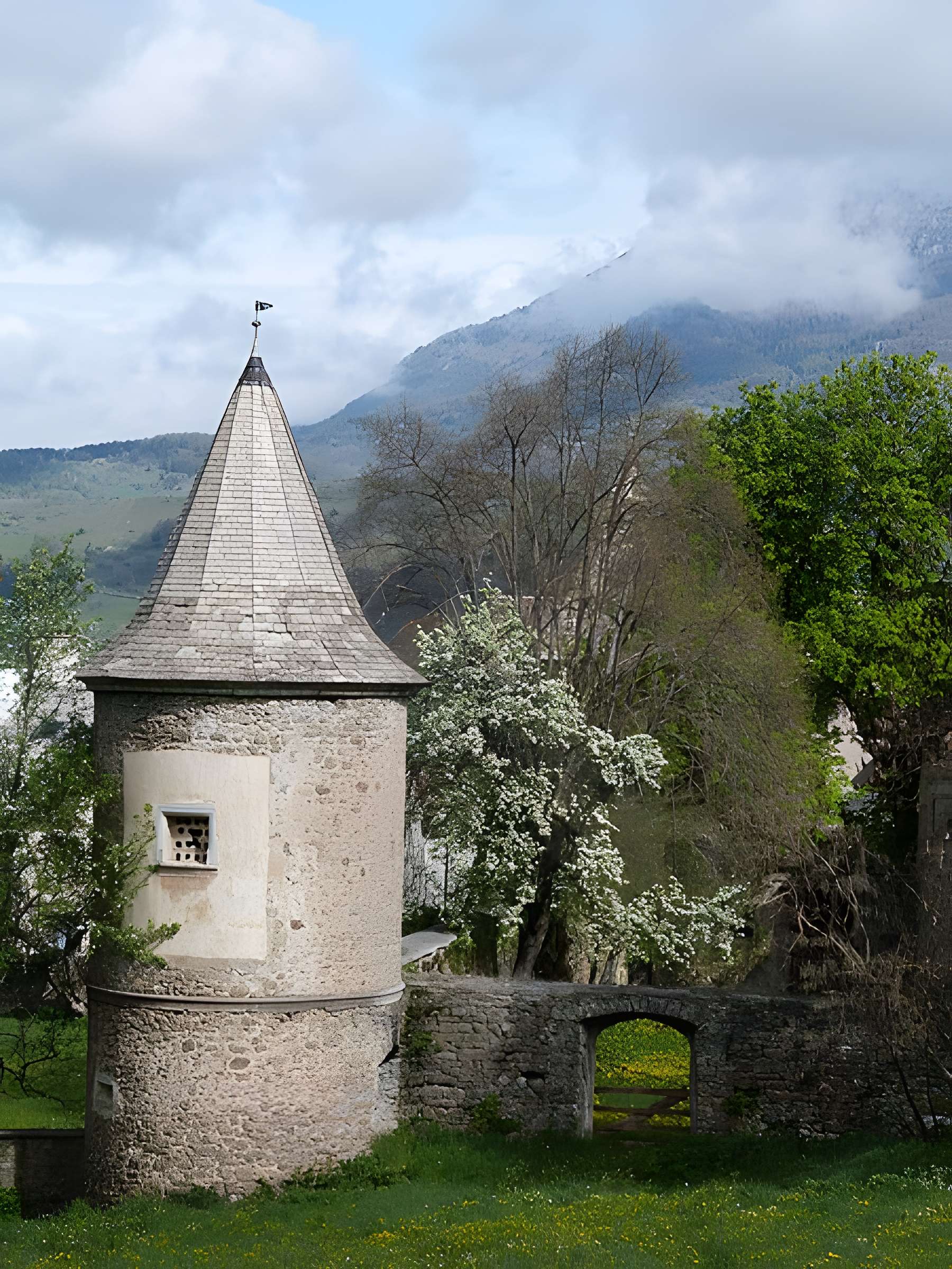 Château de Saint-Léger à Saint-Léger-les-Mélèzes