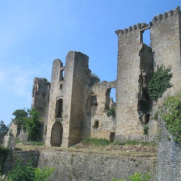 chateau de lagarde dans l ariege