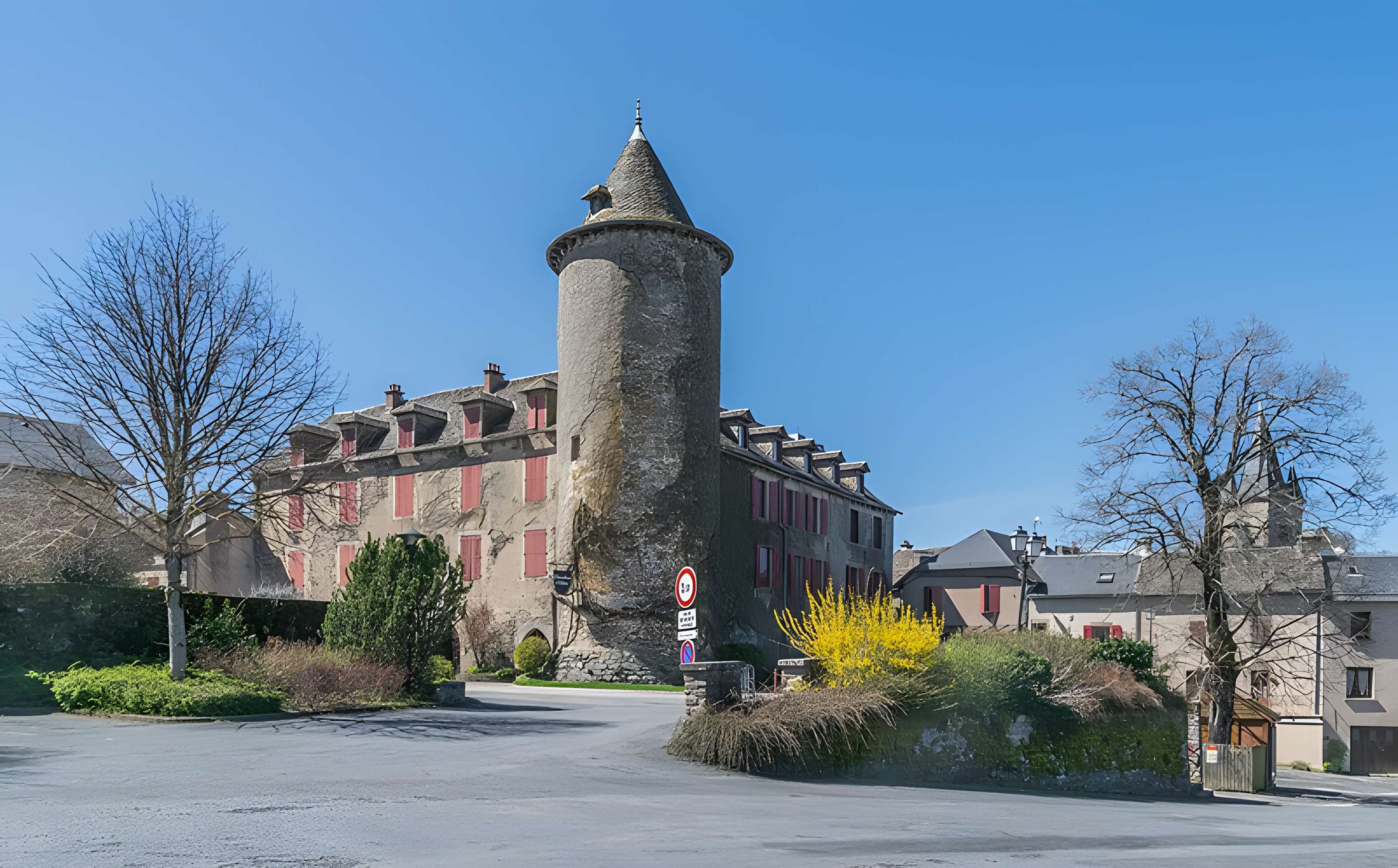 Château de Salles-Curan