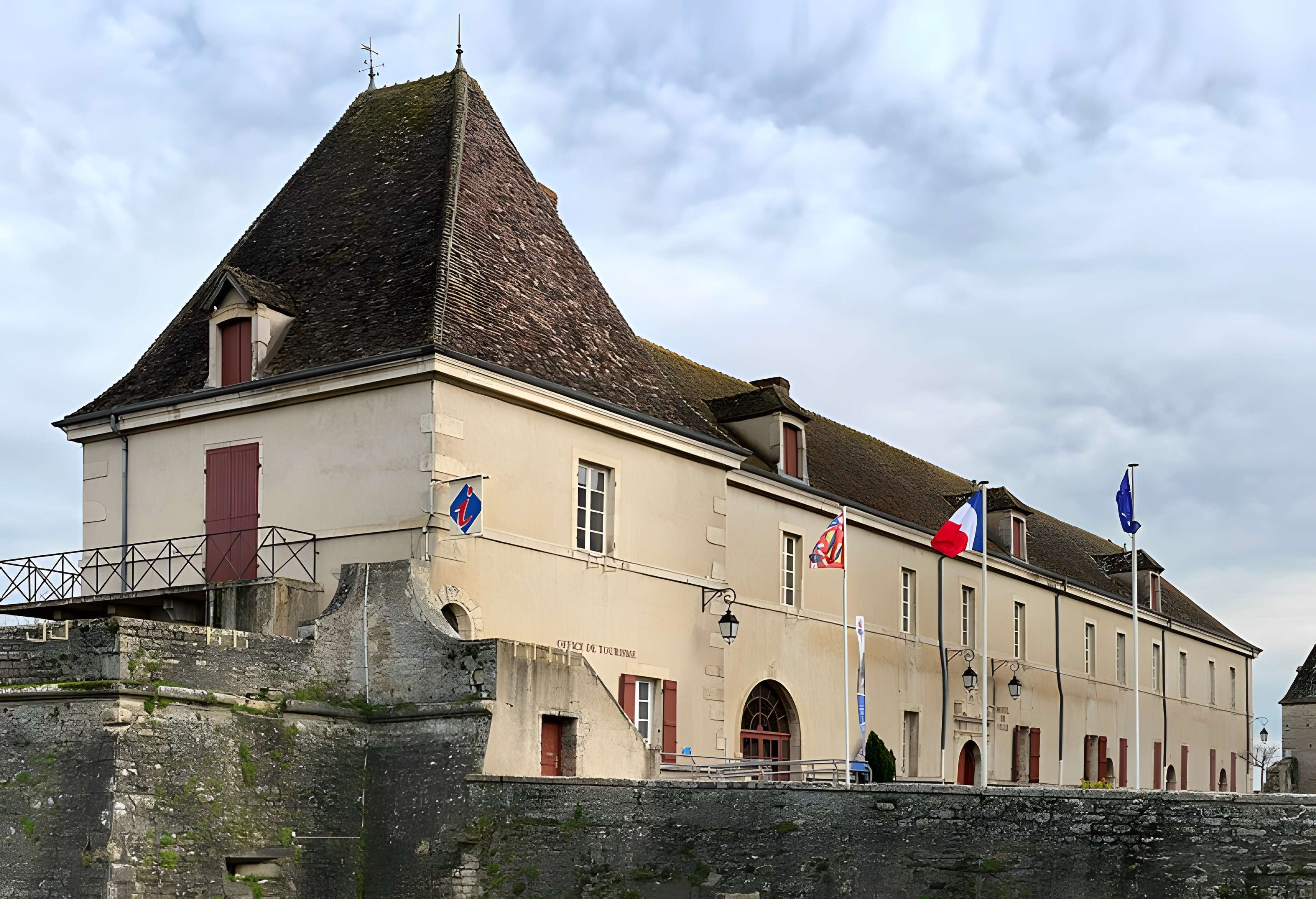Château de Sennecey-le-Grand