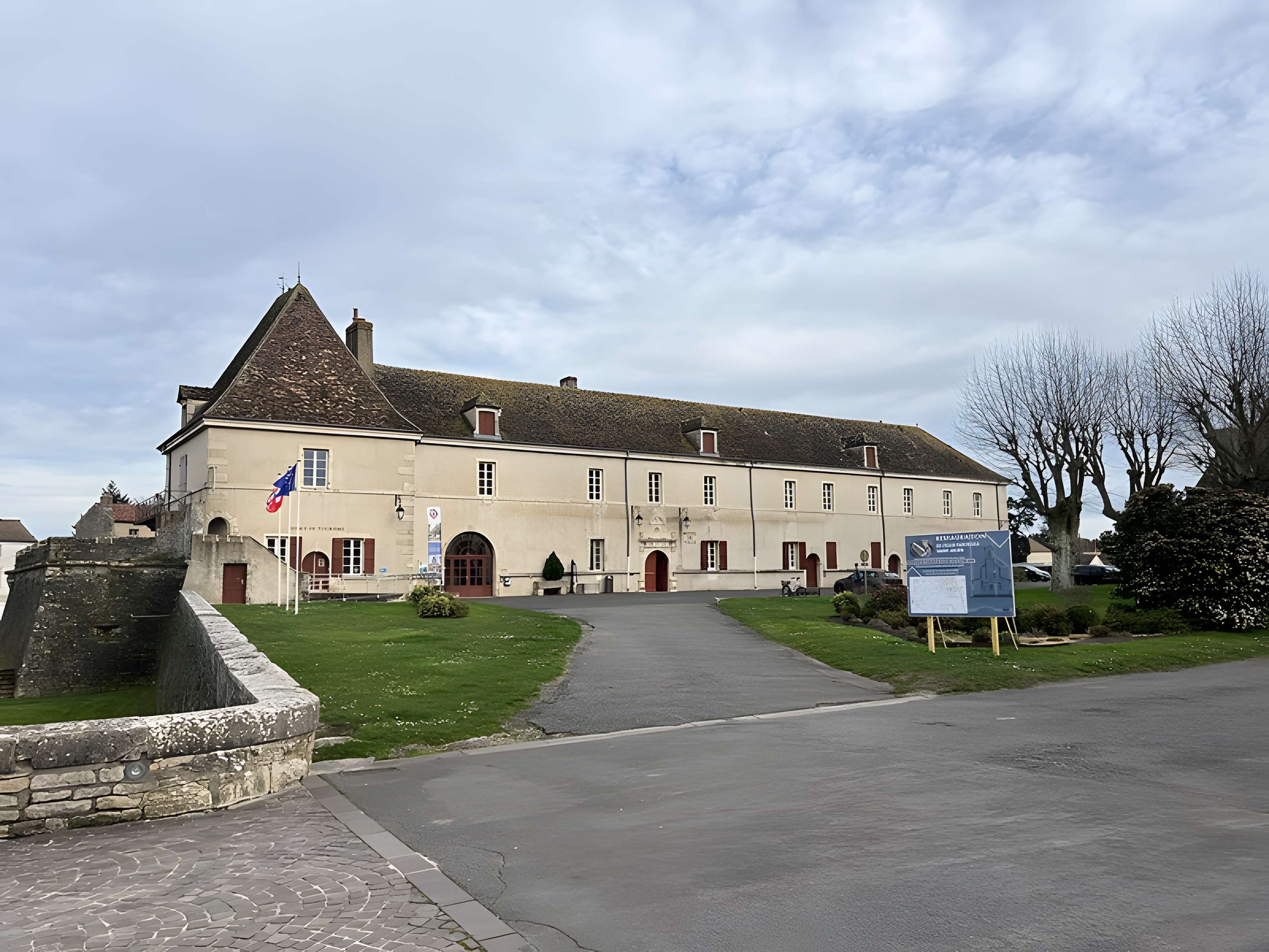 Château de Sennecey-le-Grand