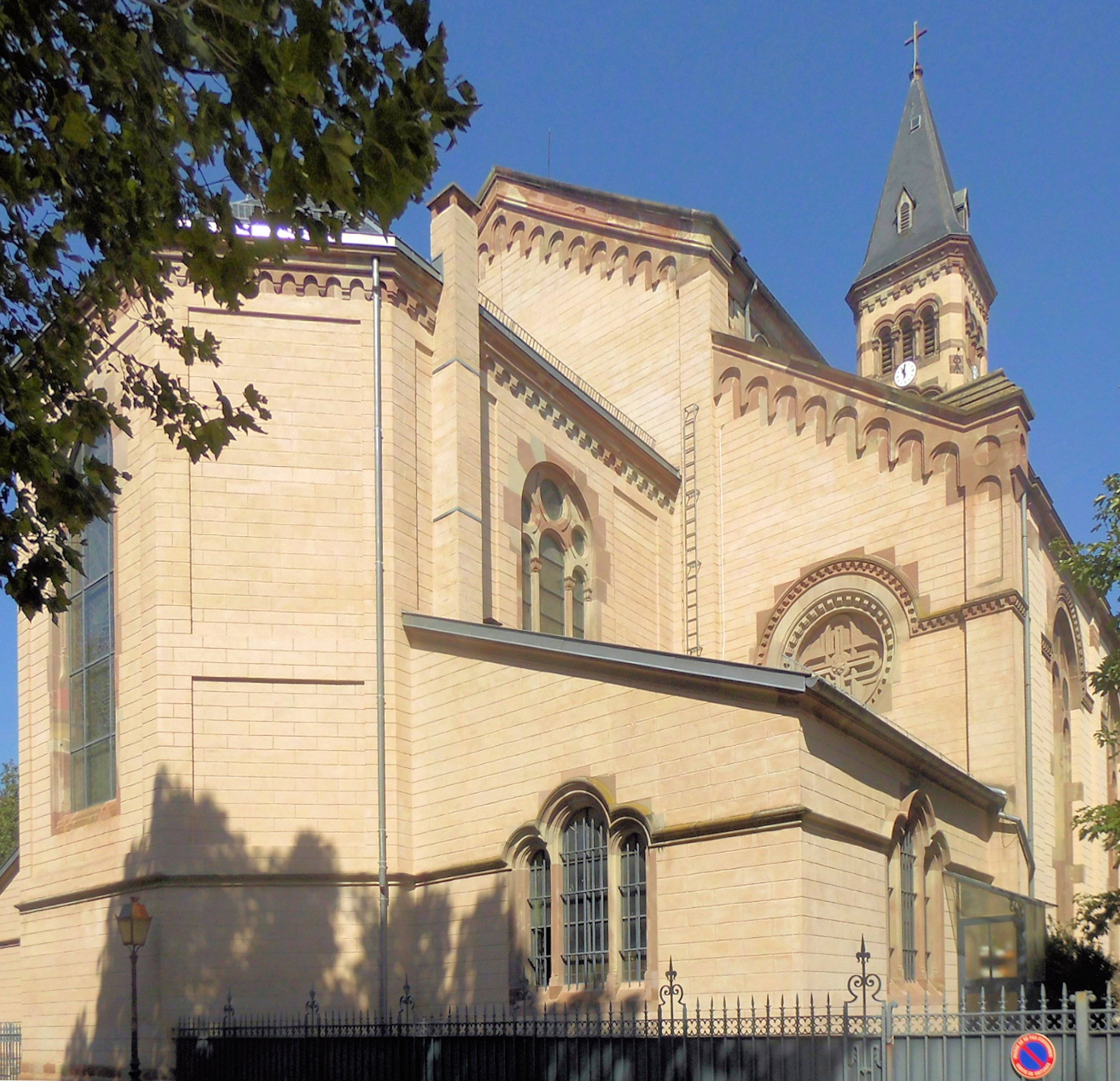 Photo de Église Saint-Joseph de Cité-Briand