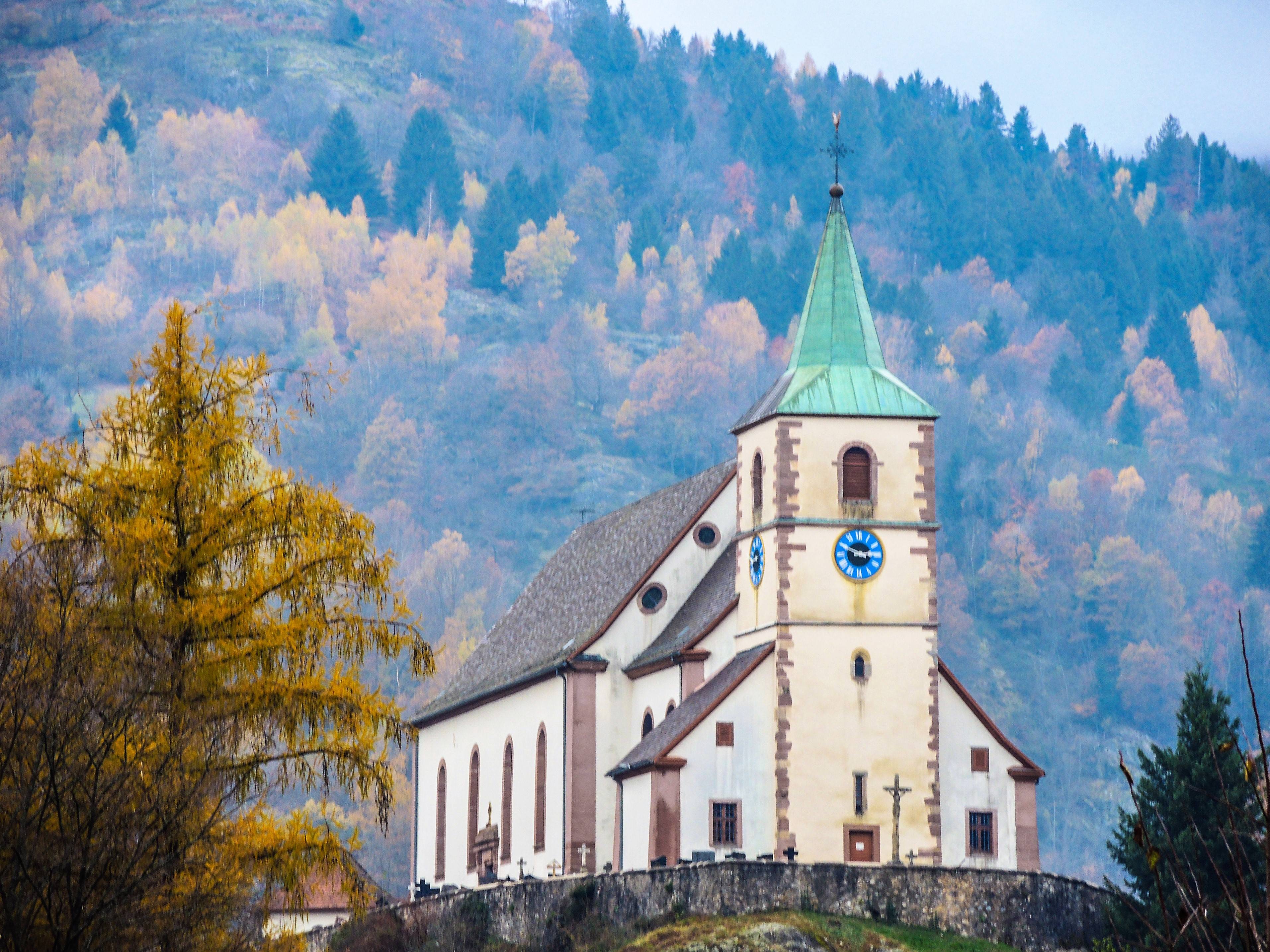 Photo de 奥德伦圣尼古拉教堂