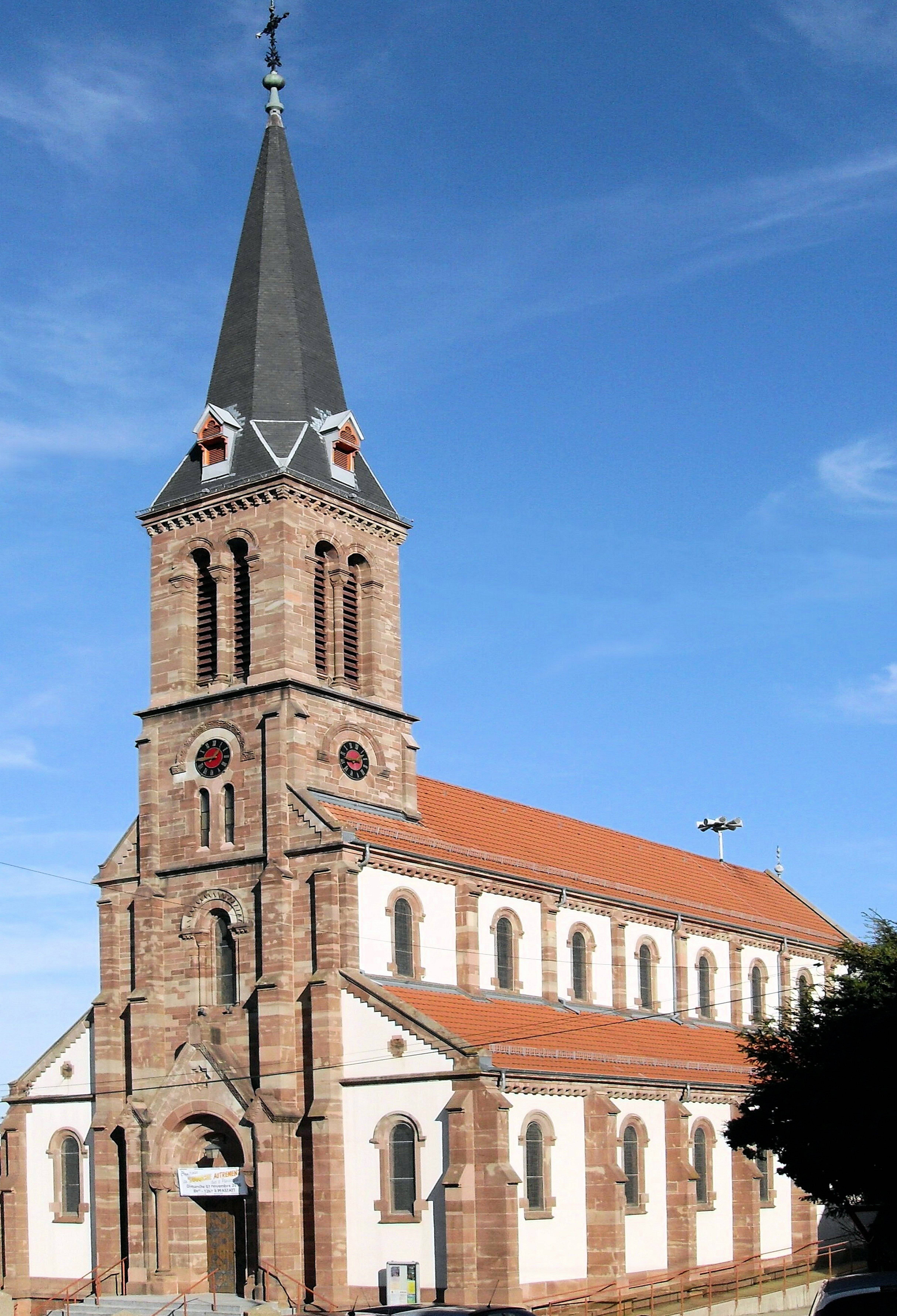 Photo de 普法斯塔特圣莫里斯教堂