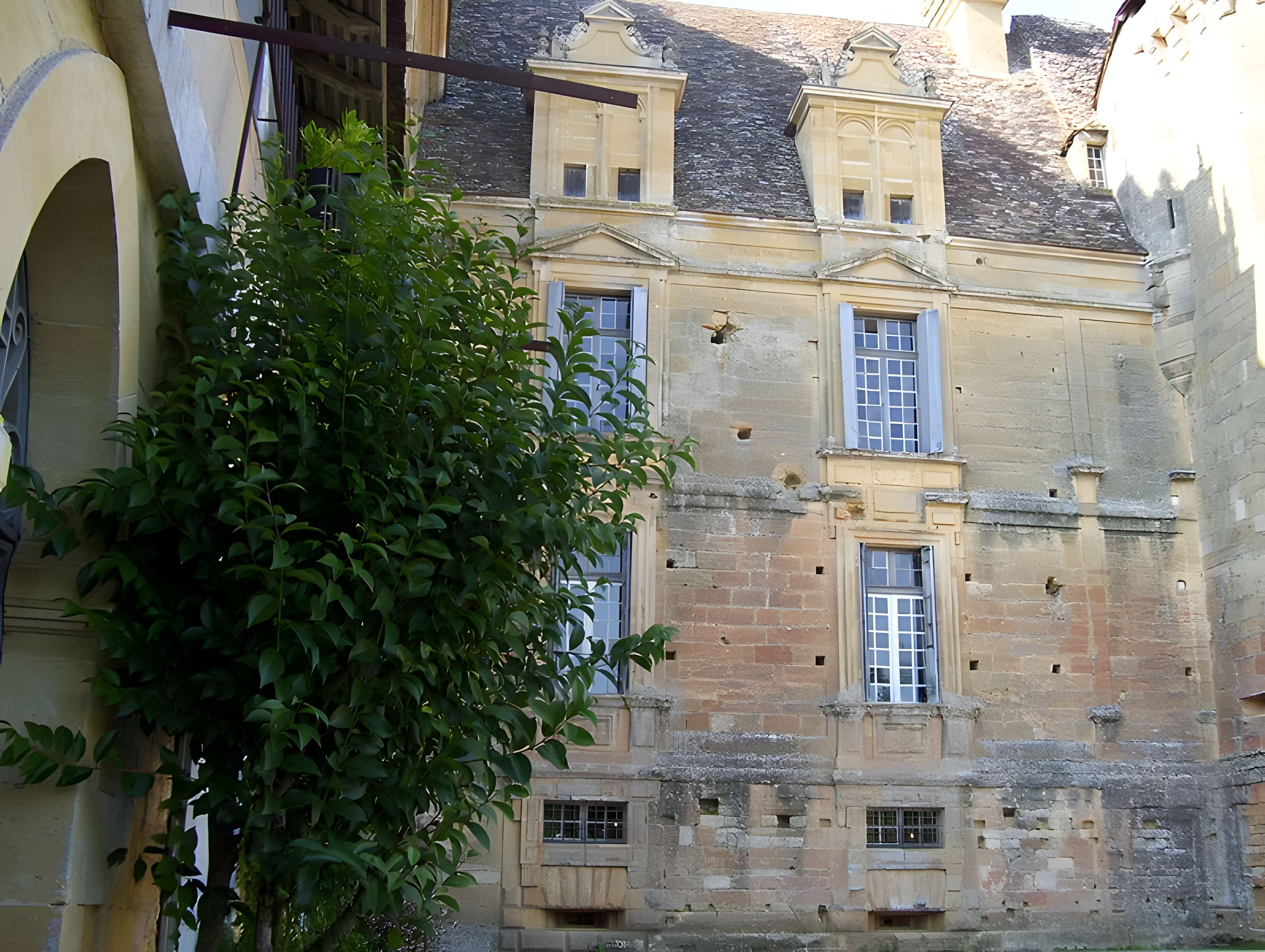 Château de Lanquais
