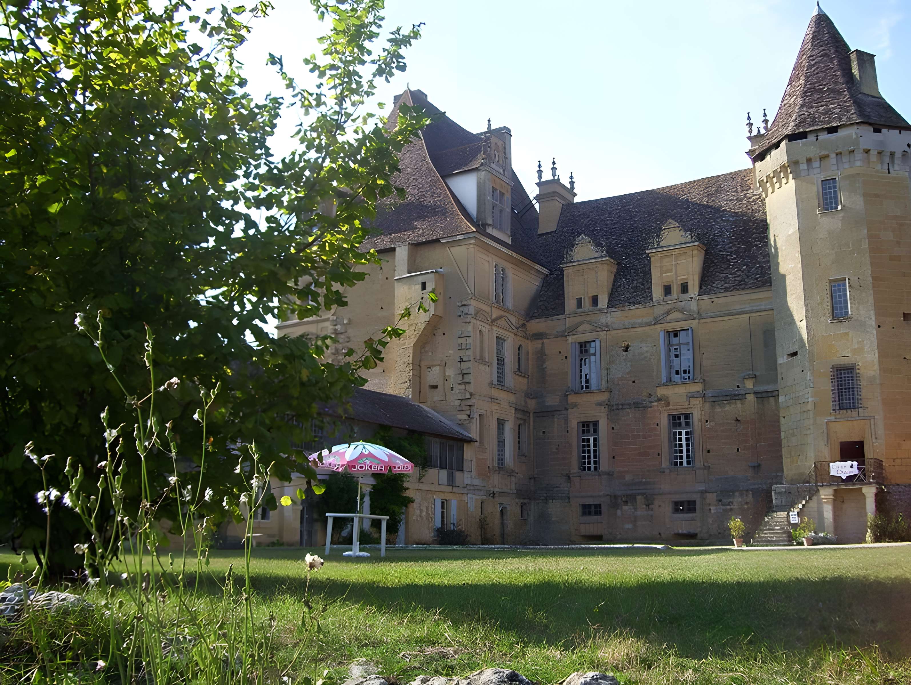 Château de Lanquais