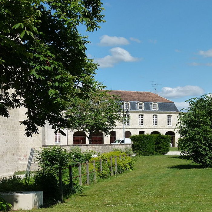 Photo de Château de Surgères