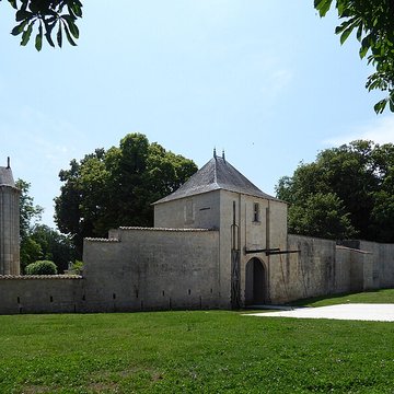 Château de Surgères