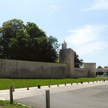 Château de Surgères