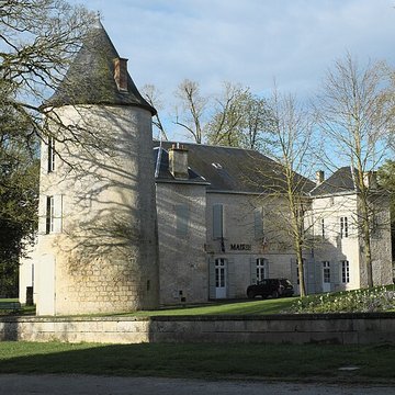 Château de Surgères
