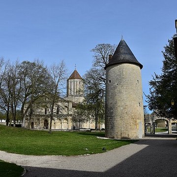 Château de Surgères