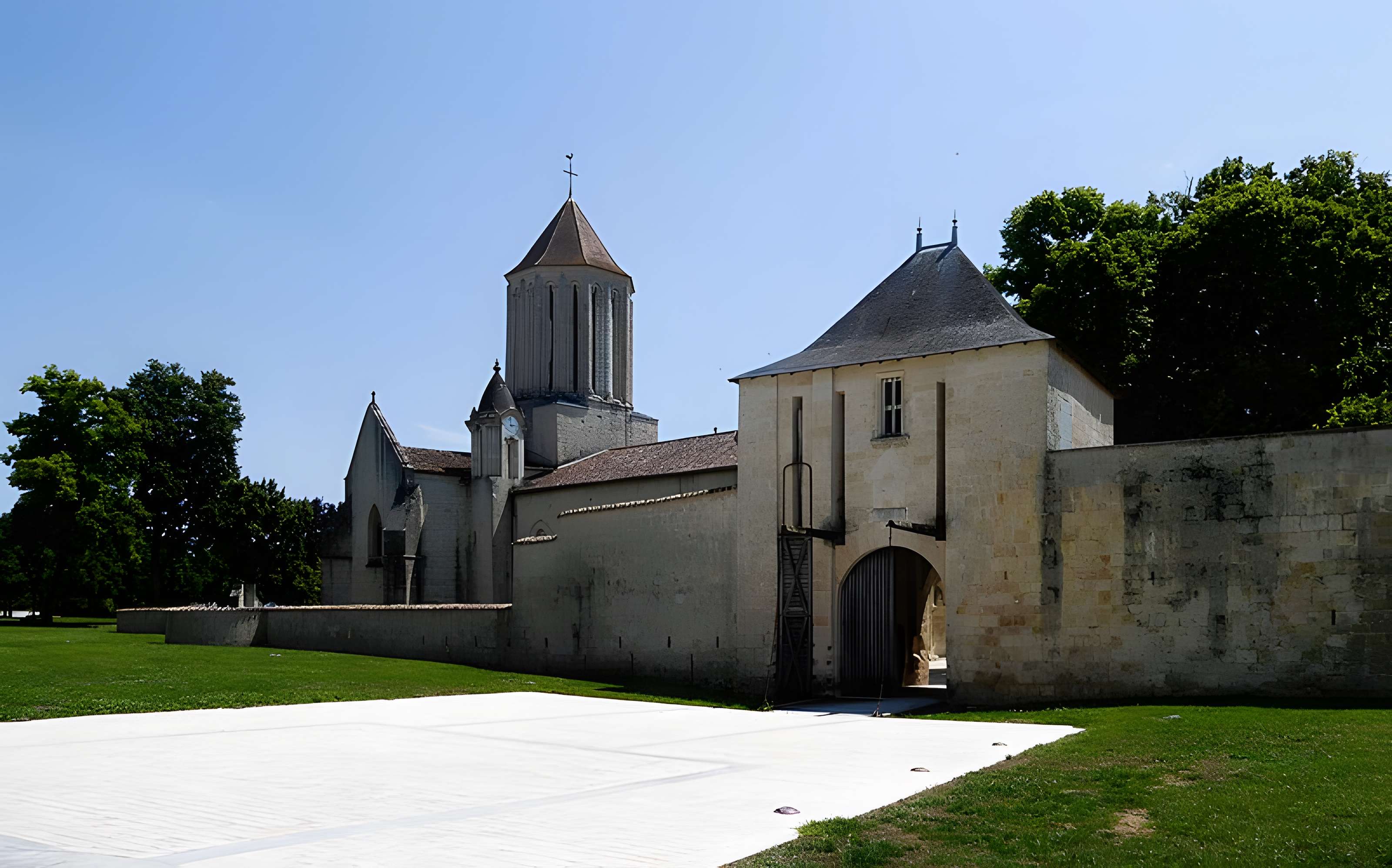 Château de Surgères