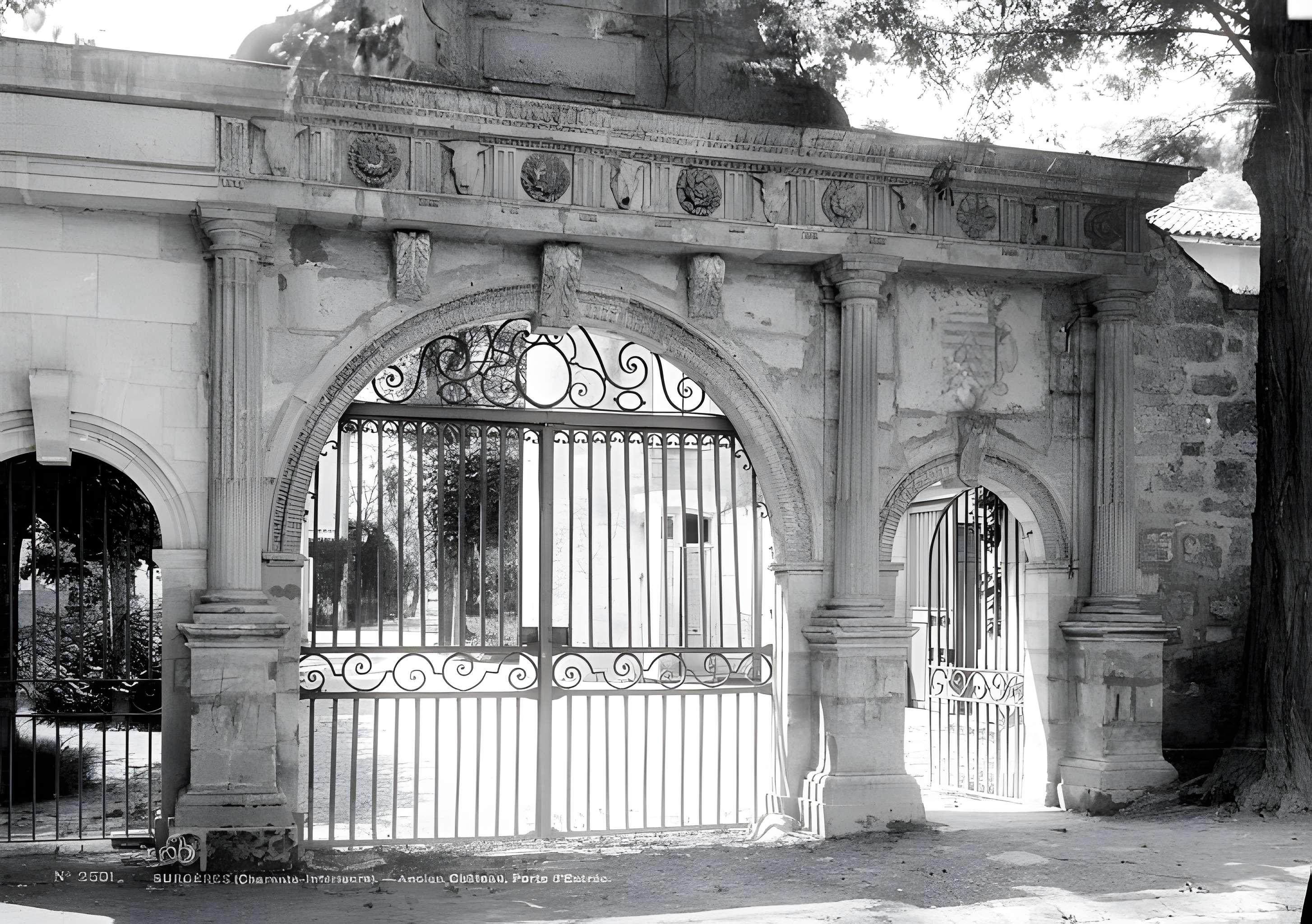 Château de Surgères