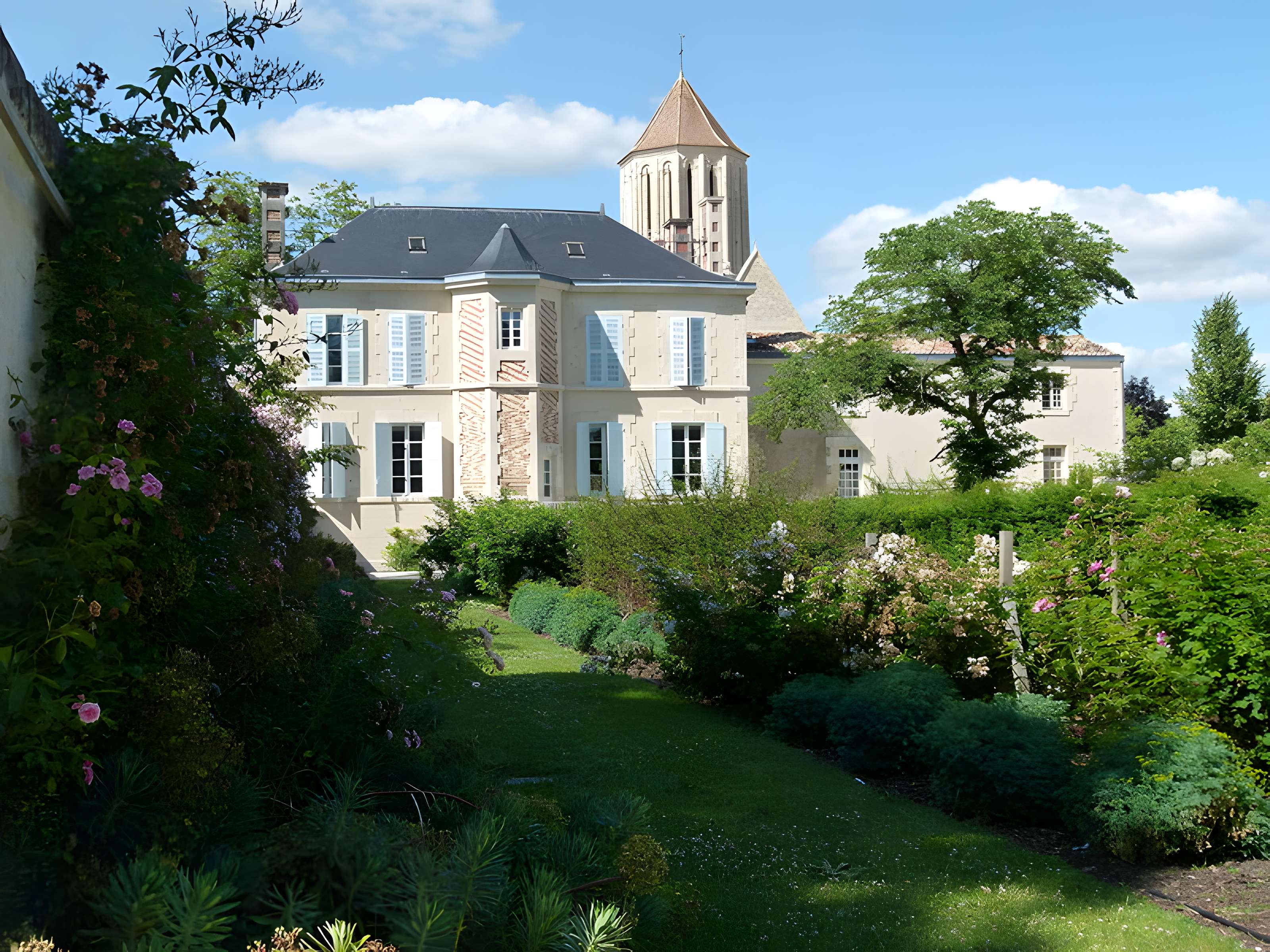 Château de Surgères