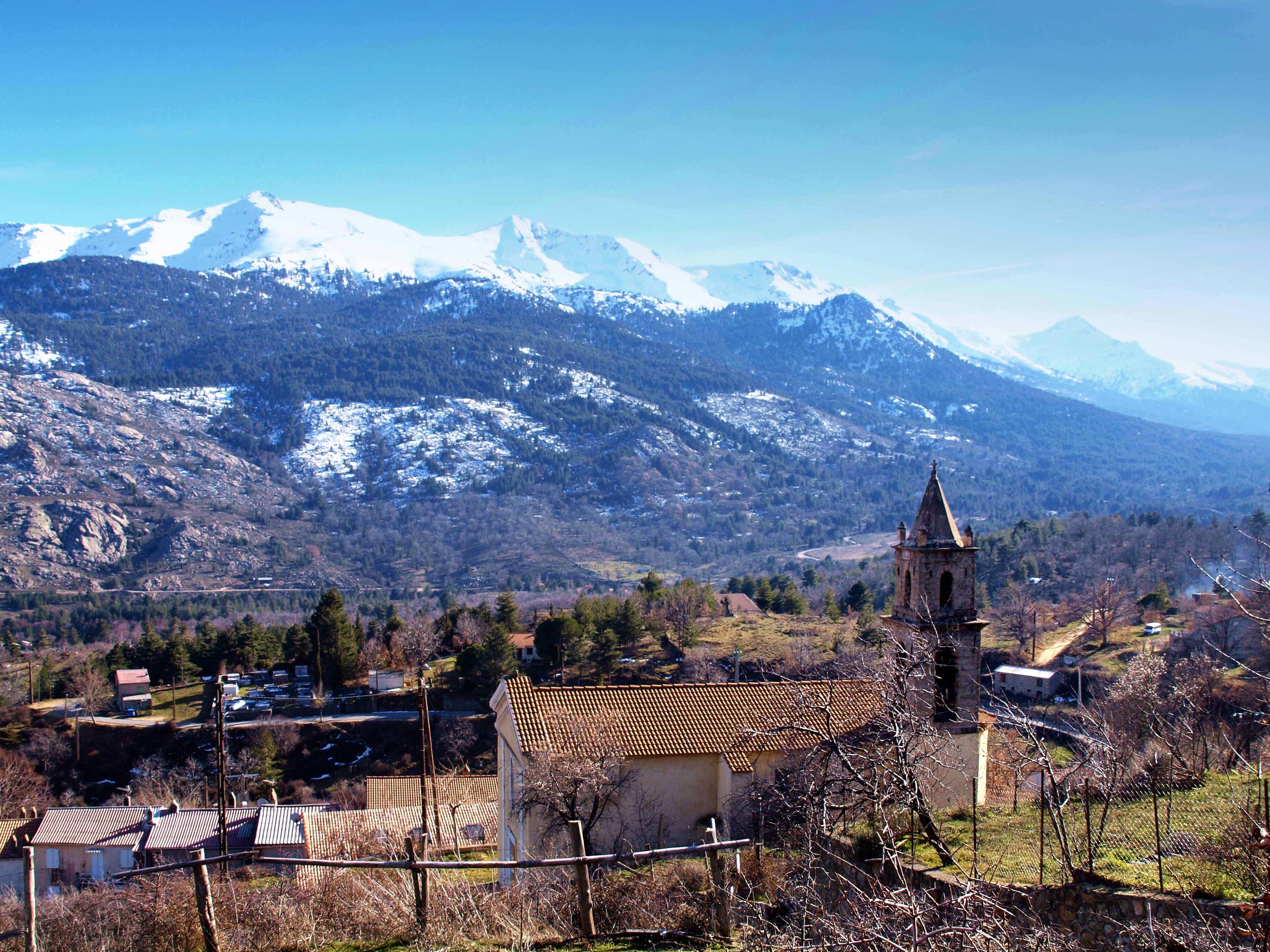 Photo de Kirche des heiligen Jakobus von Pietra Zitamboli