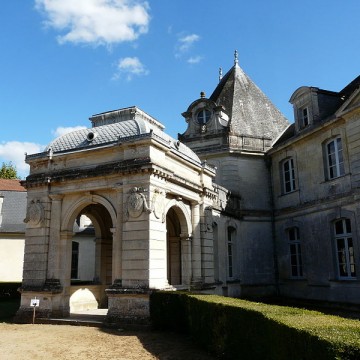 chateau de tiregand