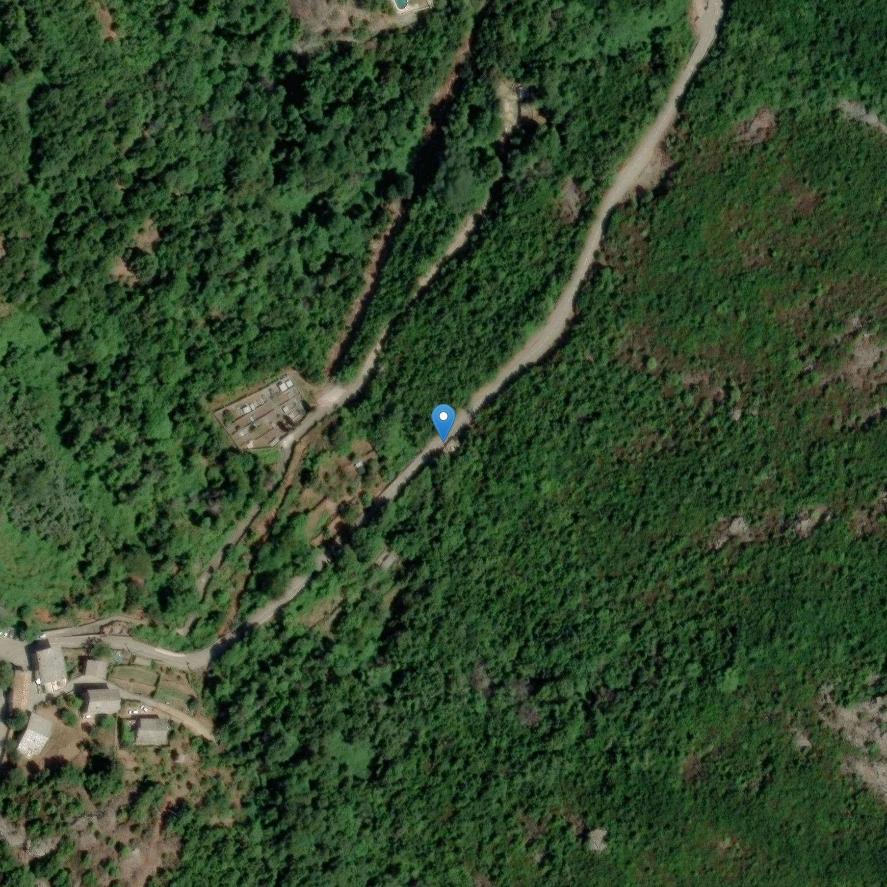 Photo de カルガヌの概念を模倣する教会