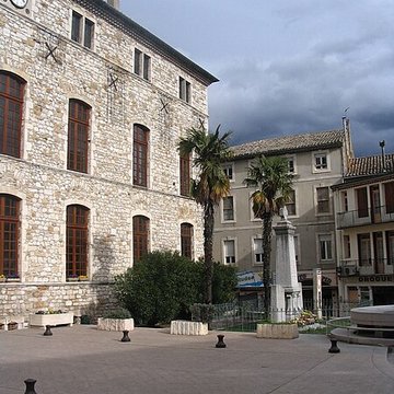 Château de Vallon-Pont-dArc