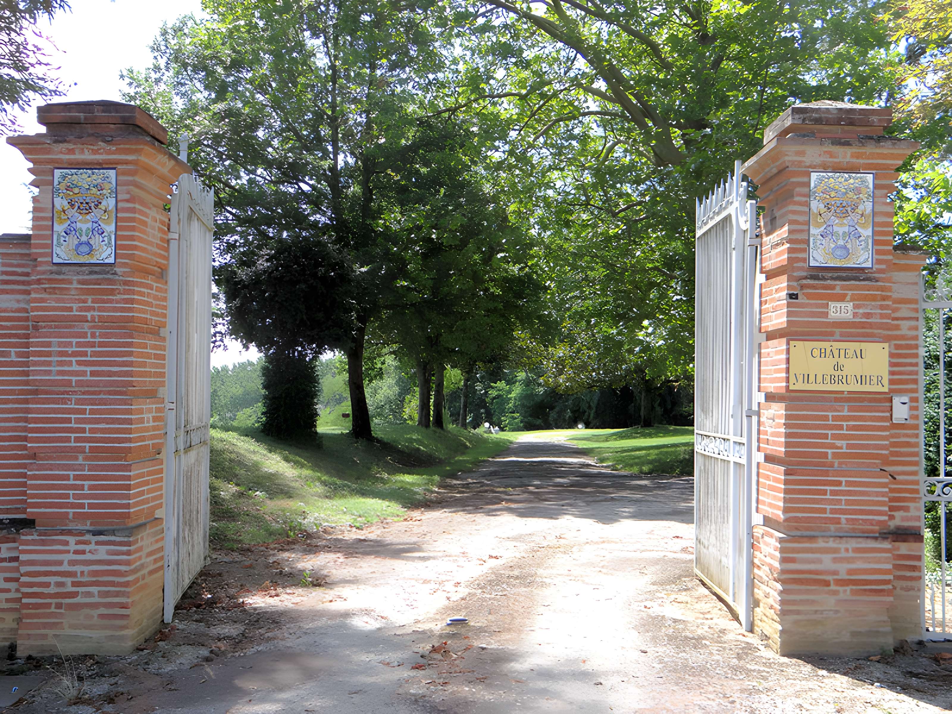 Château de Villebrumier