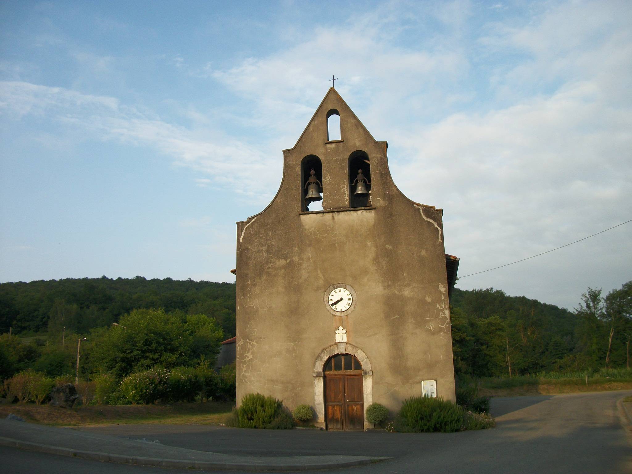 Photo de Church of Saint-Roch de Lespiteau