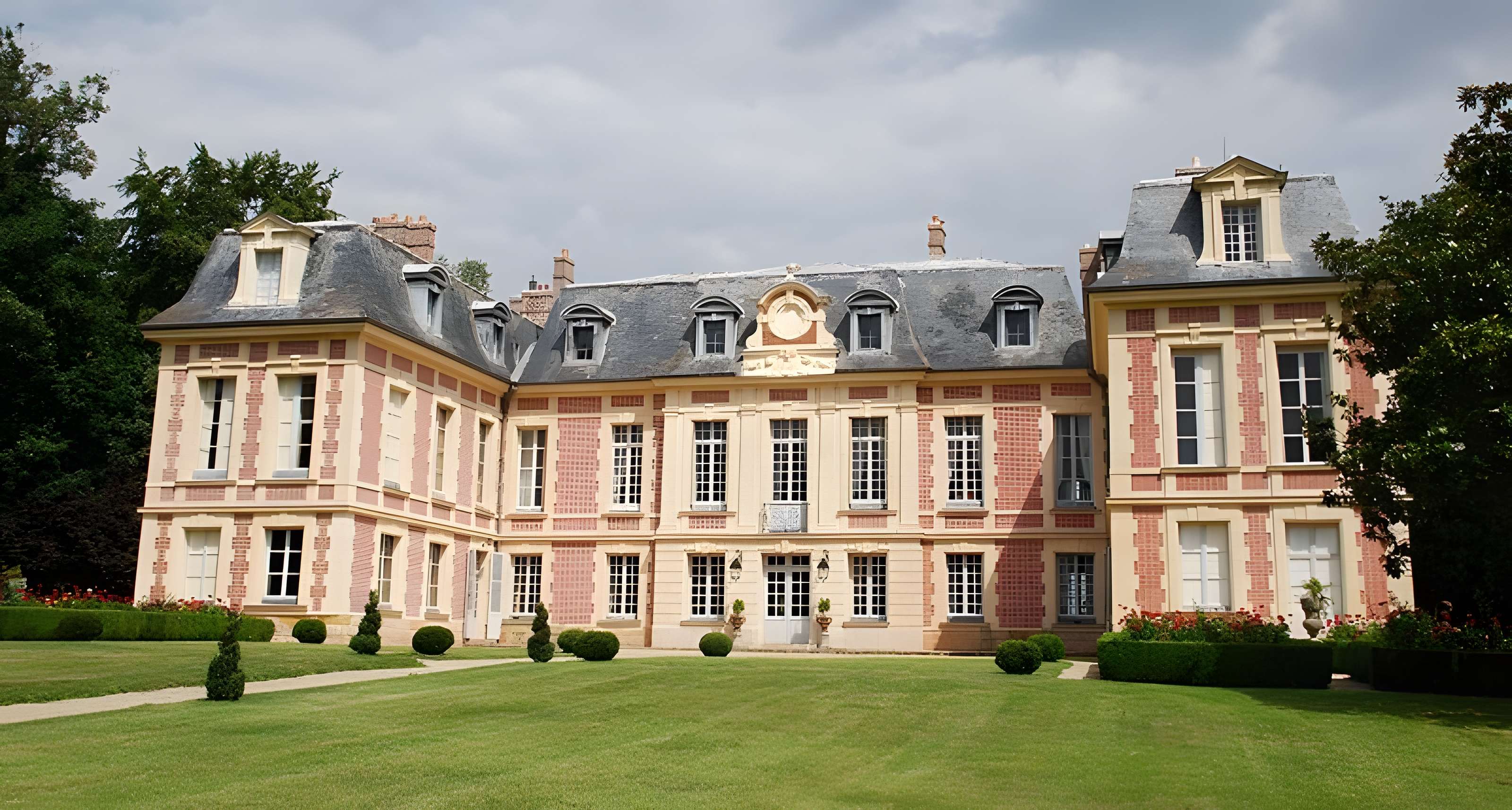 Château de Villiers-le-Bâcle 