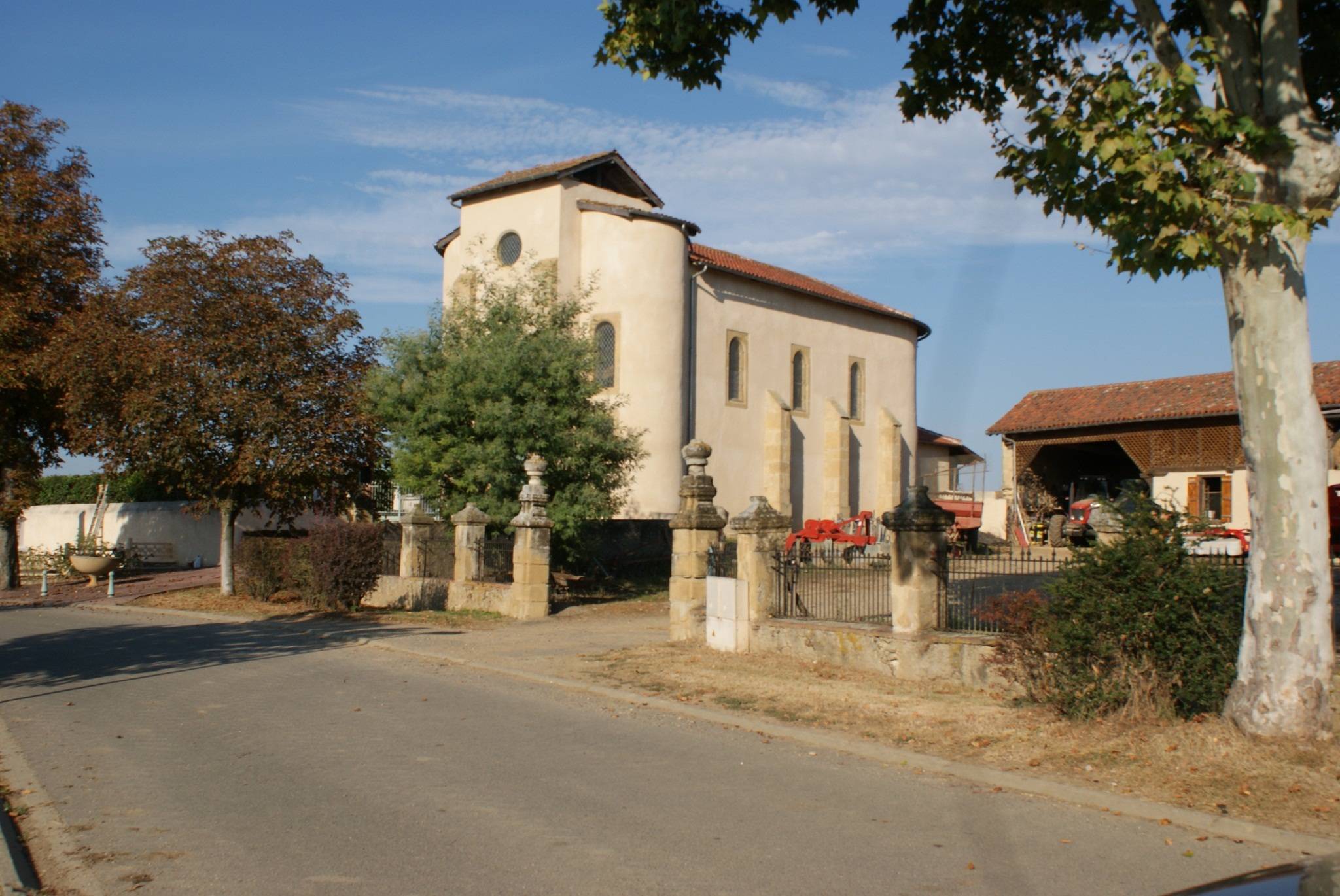 Photo de Church of Saint Christopher of Nénigan