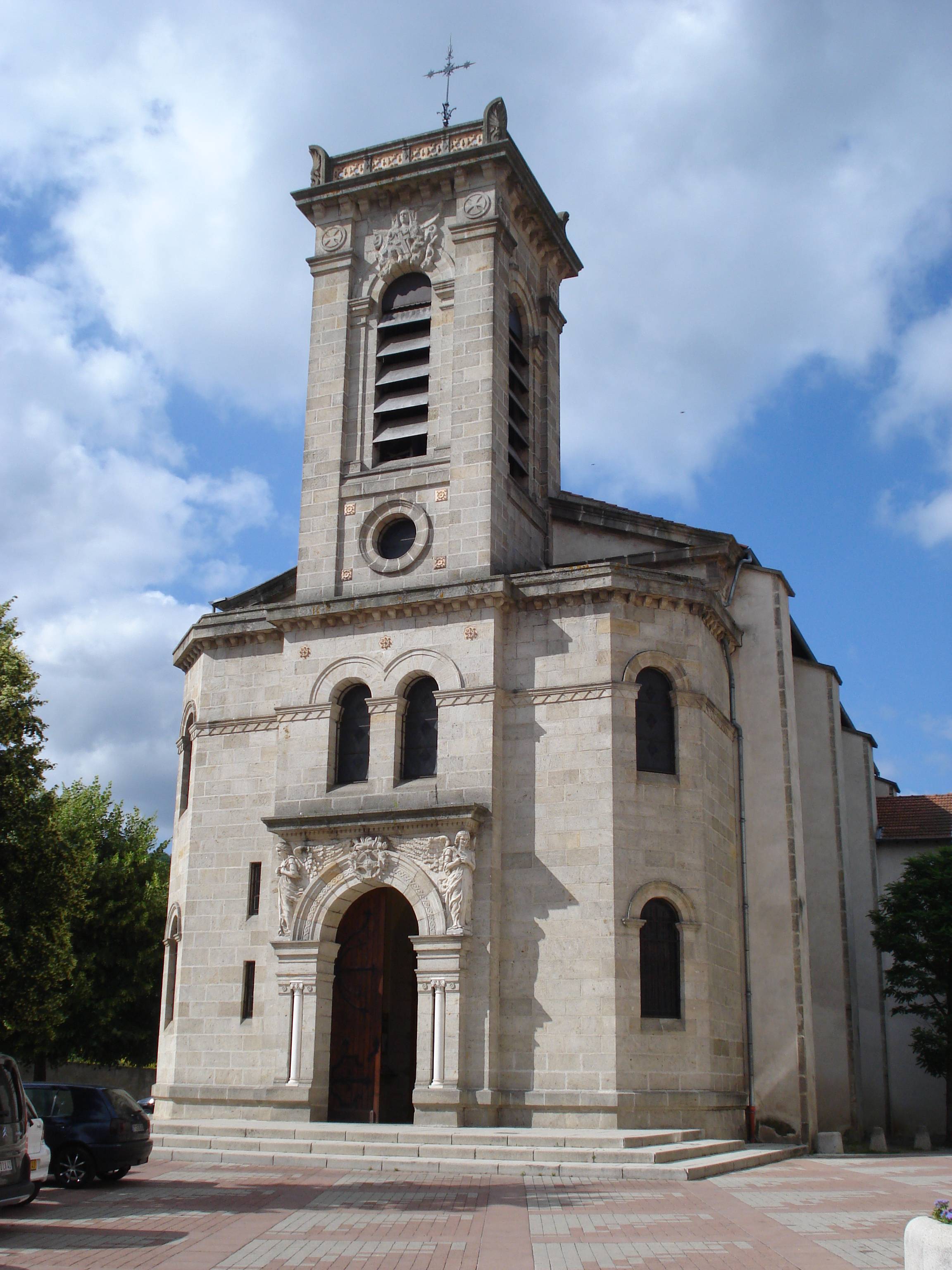 Photo de Notre-Dame-du-Bon-Secours Church of Brives-Charensac