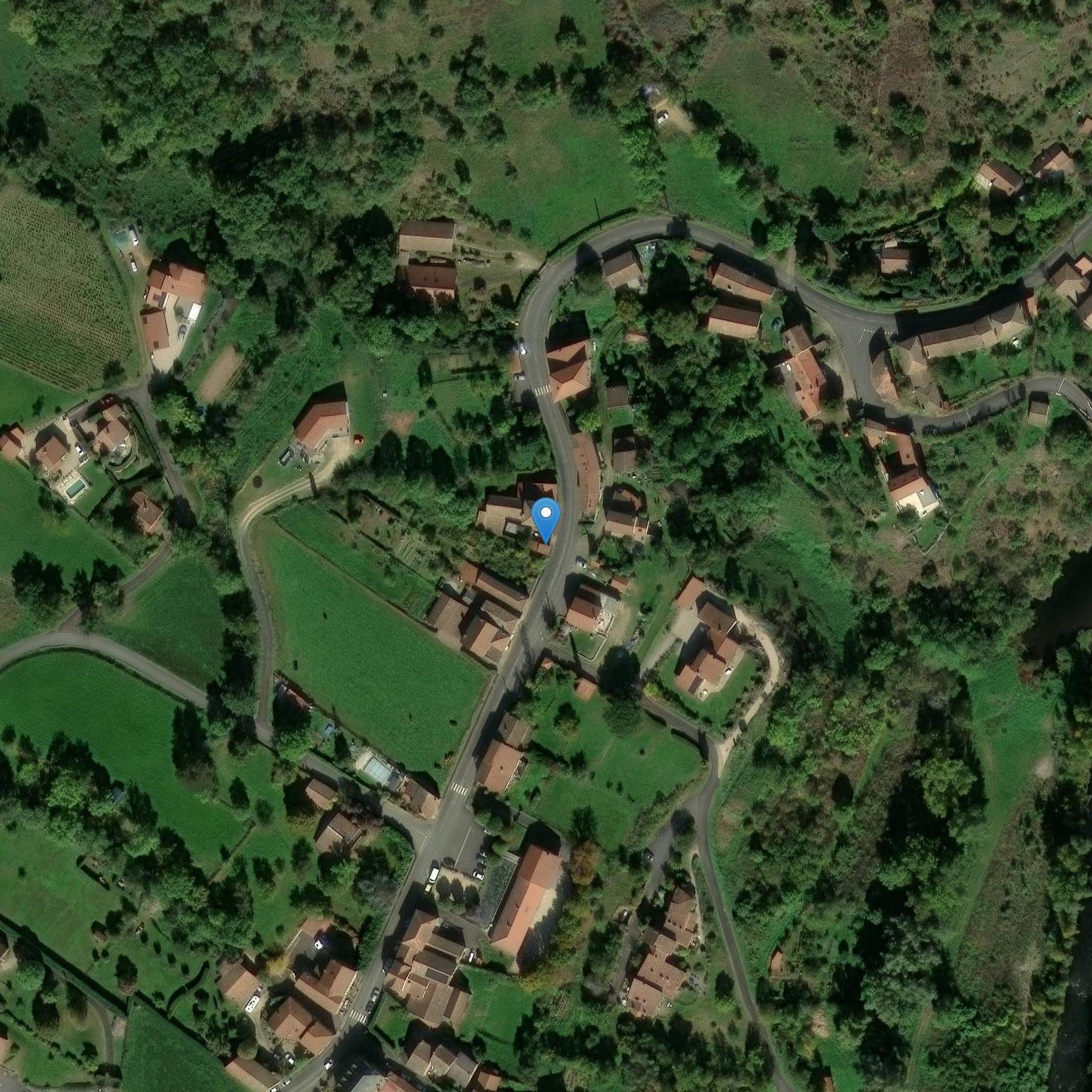 Photo de Church of the Nativity-de-la-Sainte-Vierge of Villeneuve-d'Allier