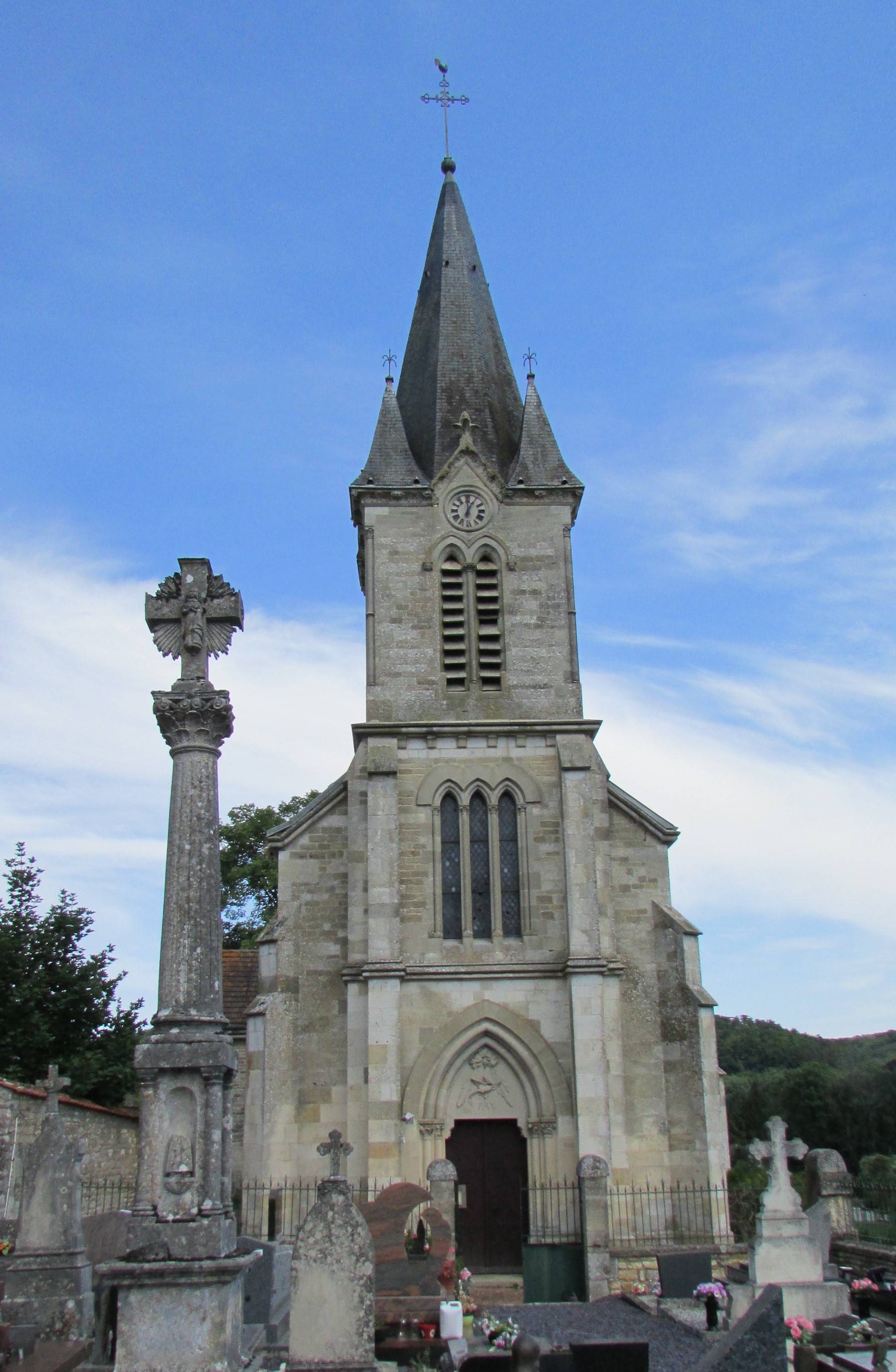Photo de Saint-Vallier de Condes kerk