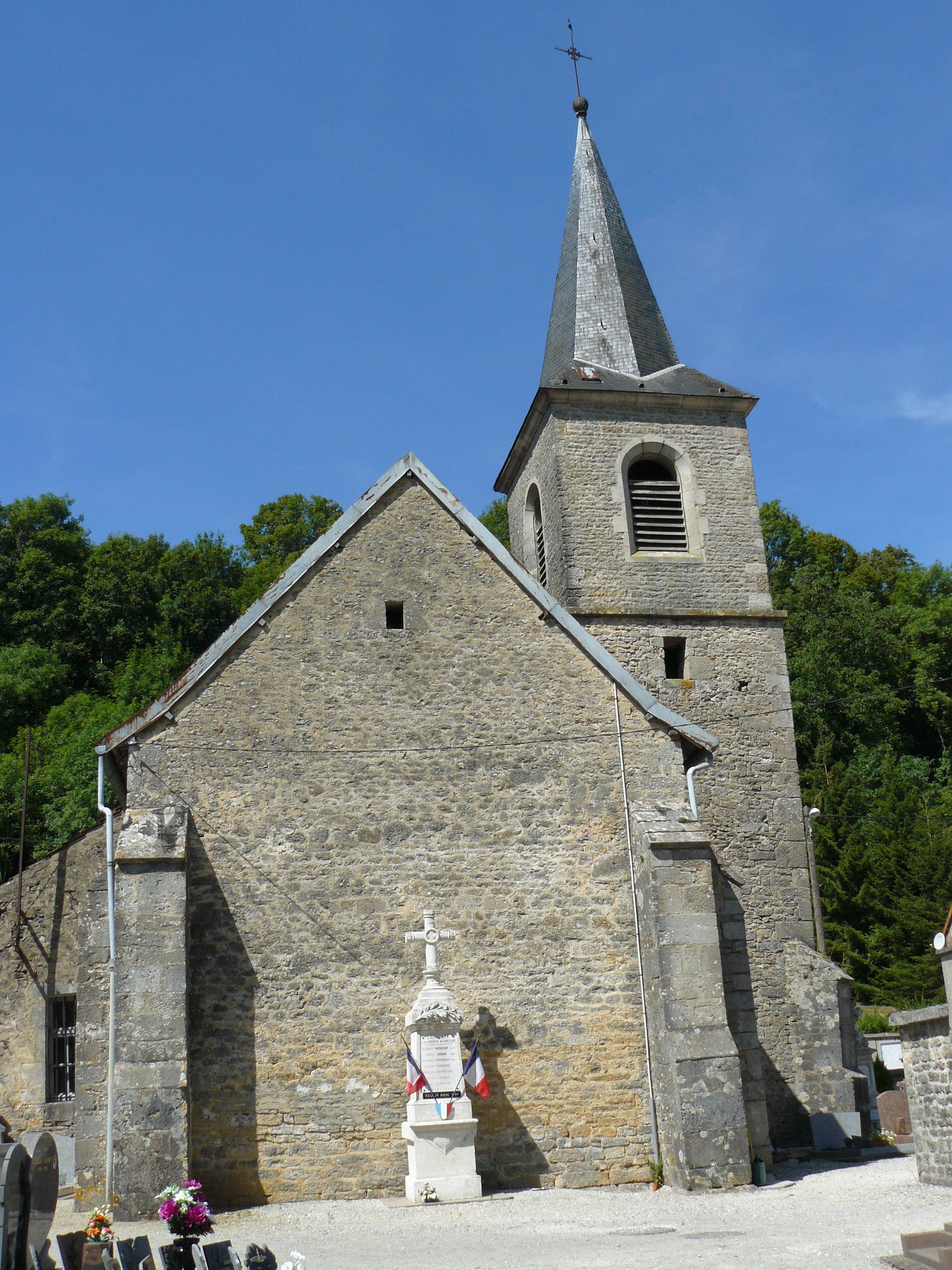 Photo de Saint Thomas of Canterbury of Louvières Church