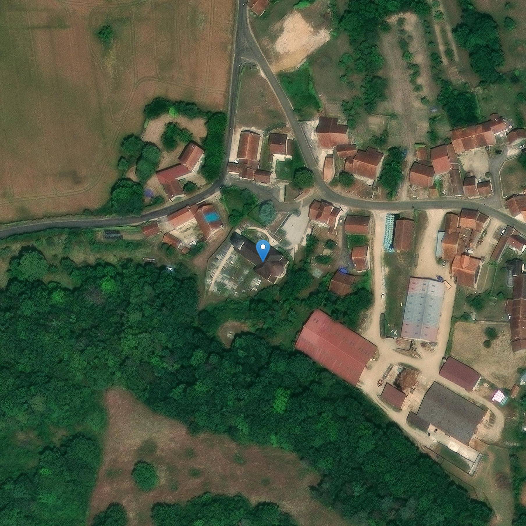 Photo de Sankt-Symphorische Kirche Saulles