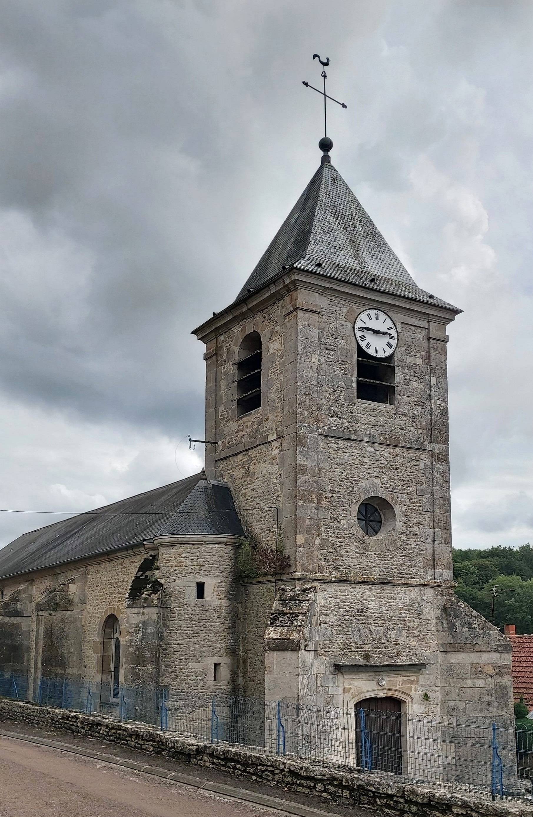 Photo de ティベットの聖ペテロ教会