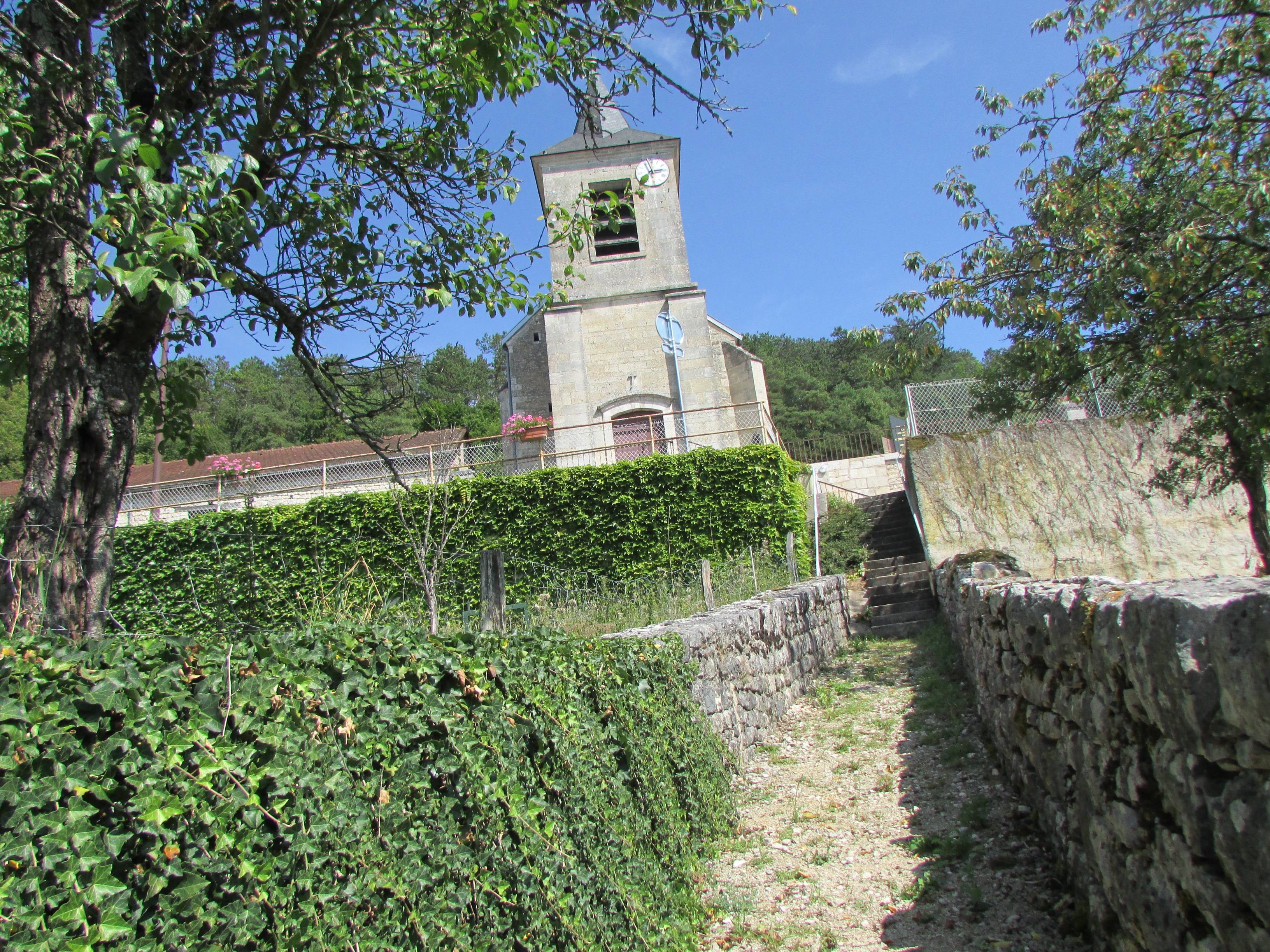 Photo de Notre-Dame-de-la-Nativity Church of Verbiesles